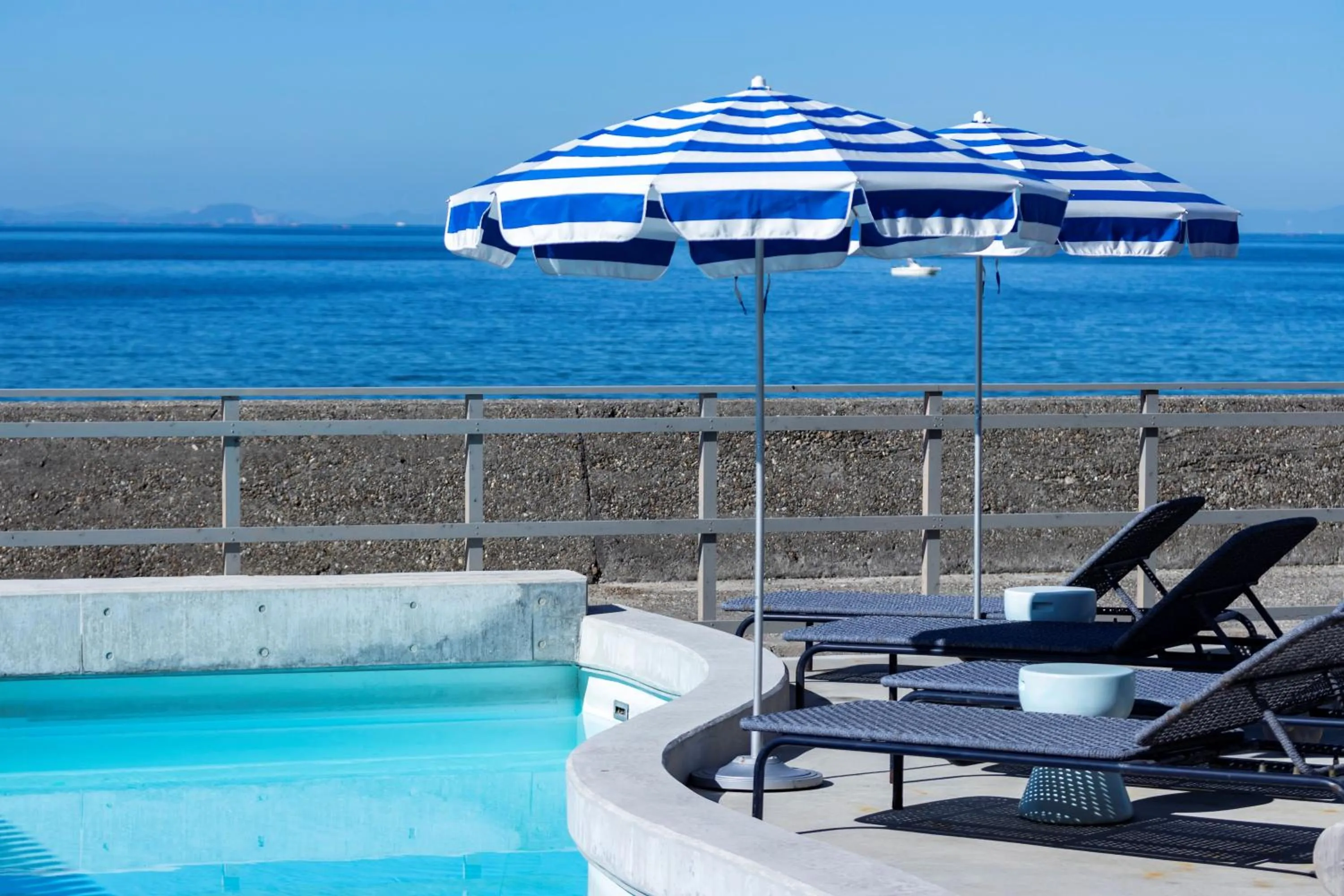 Day in KAMOME SLOW HOTEL