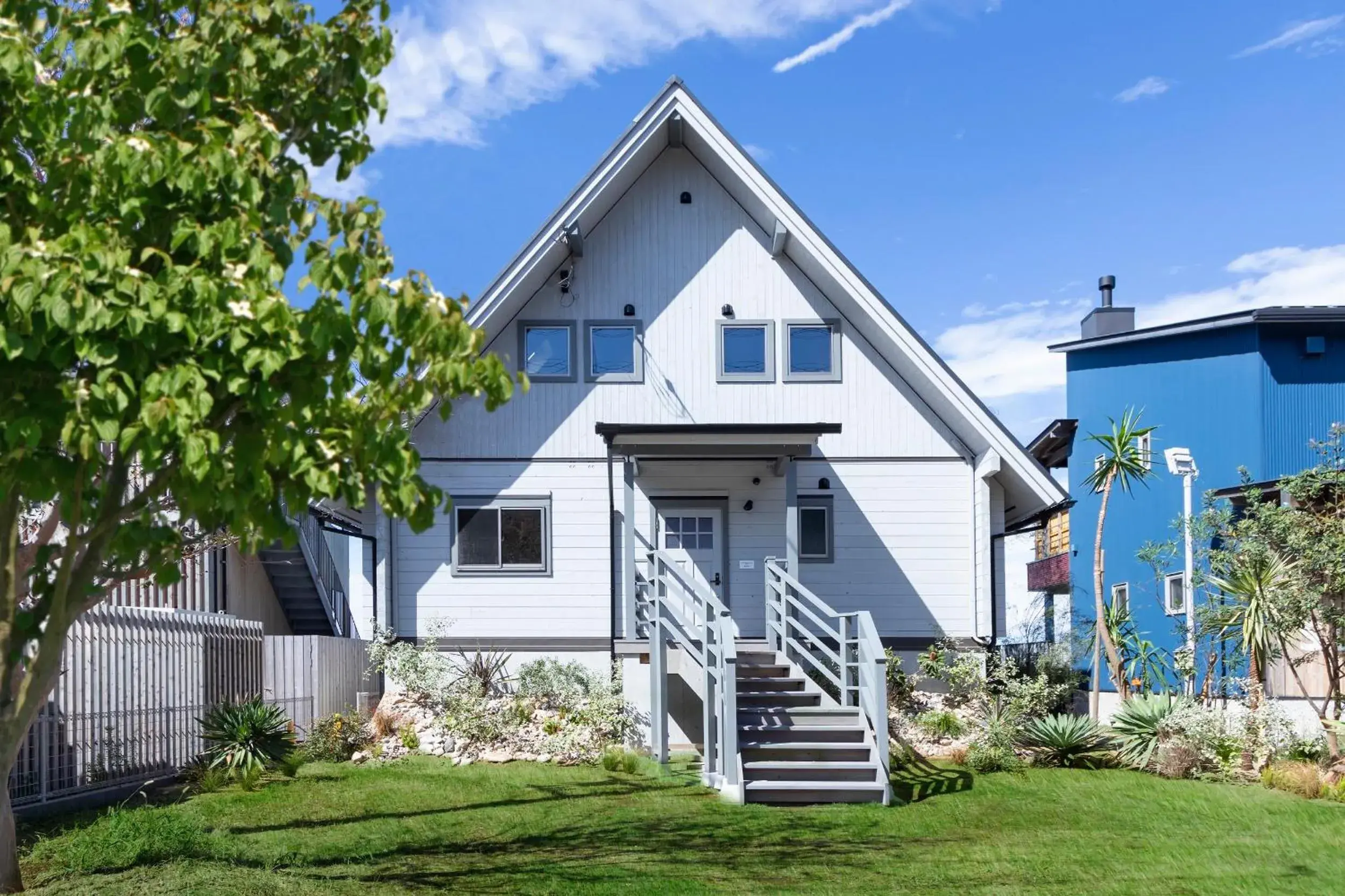 Property building in KAMOME SLOW HOTEL Property building in KAMOME SLOW HOTEL