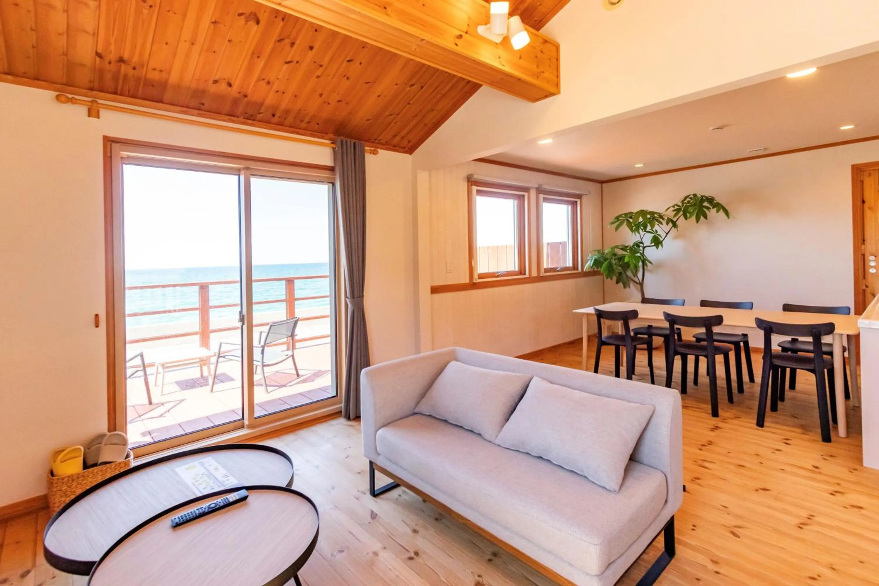 Dining area in KAMOME SLOW HOTEL