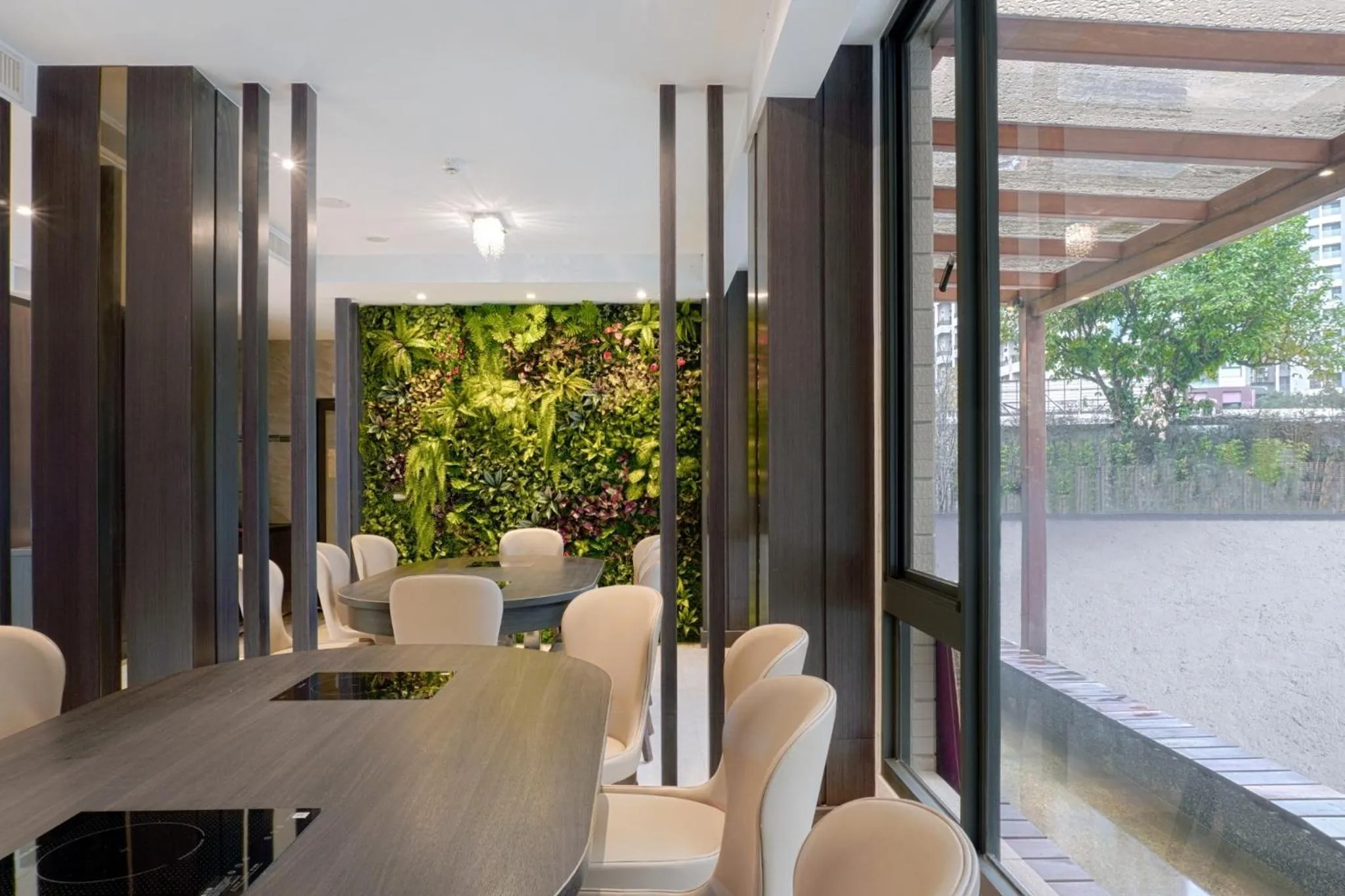Dining area in Gamalan Spring Hotel