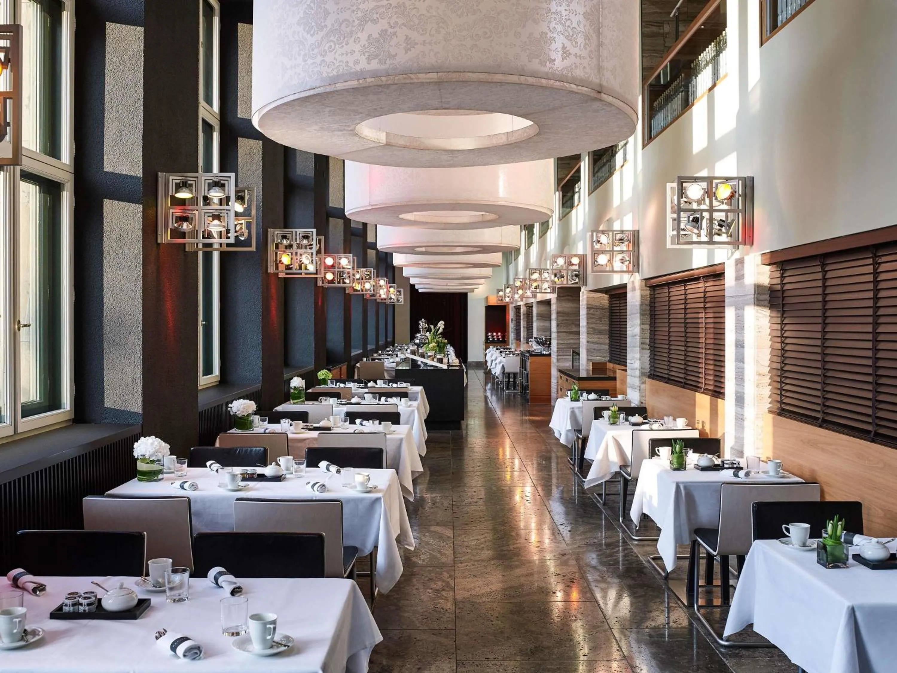 Restaurant/places to eat in Sofitel Munich Bayerpost