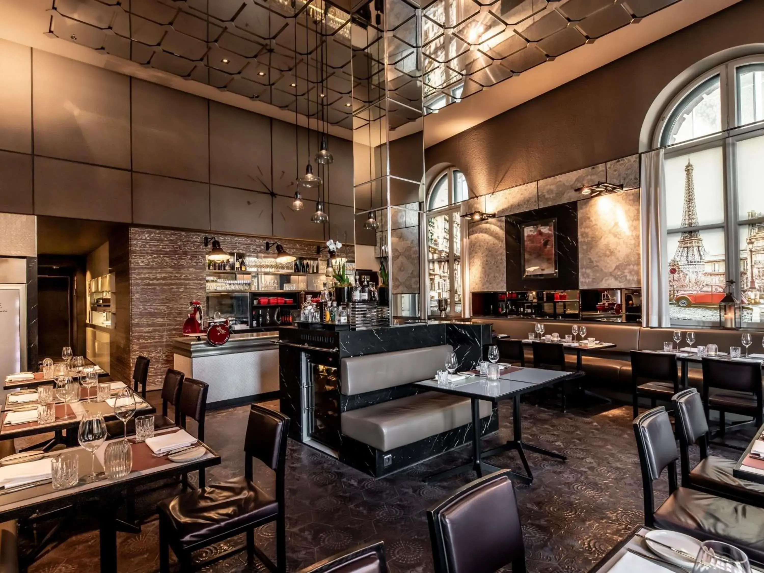 Restaurant/places to eat in Sofitel Munich Bayerpost Restaurant/places to eat in Sofitel Munich Bayerpost