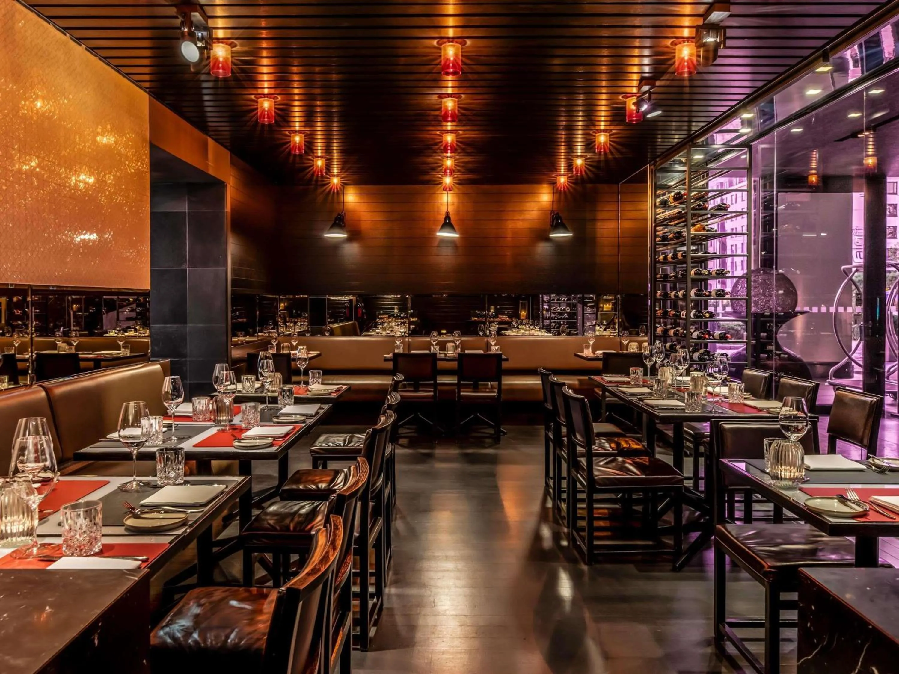 Restaurant/places to eat in Sofitel Munich Bayerpost