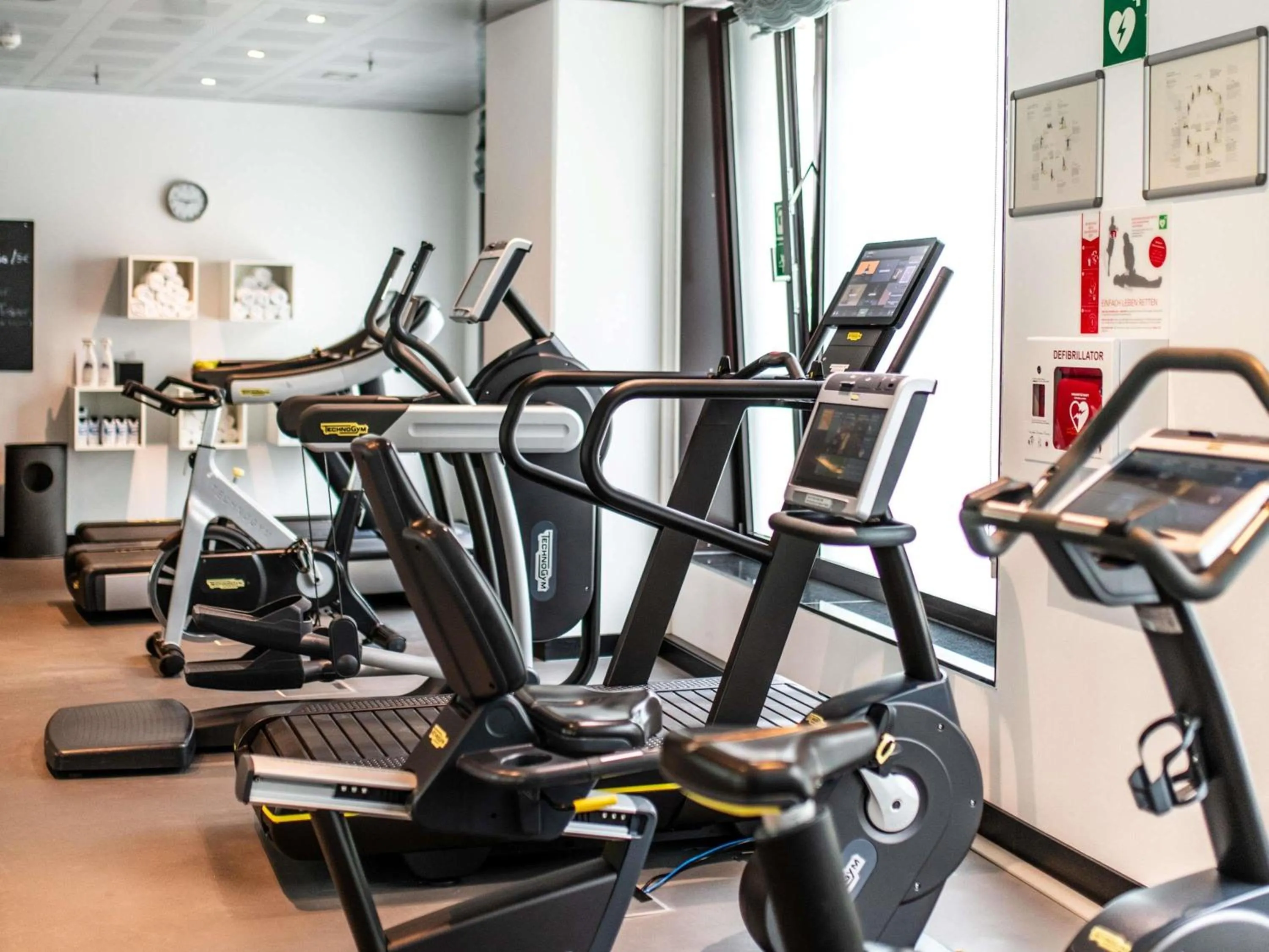 Fitness centre/facilities in Sofitel Munich Bayerpost