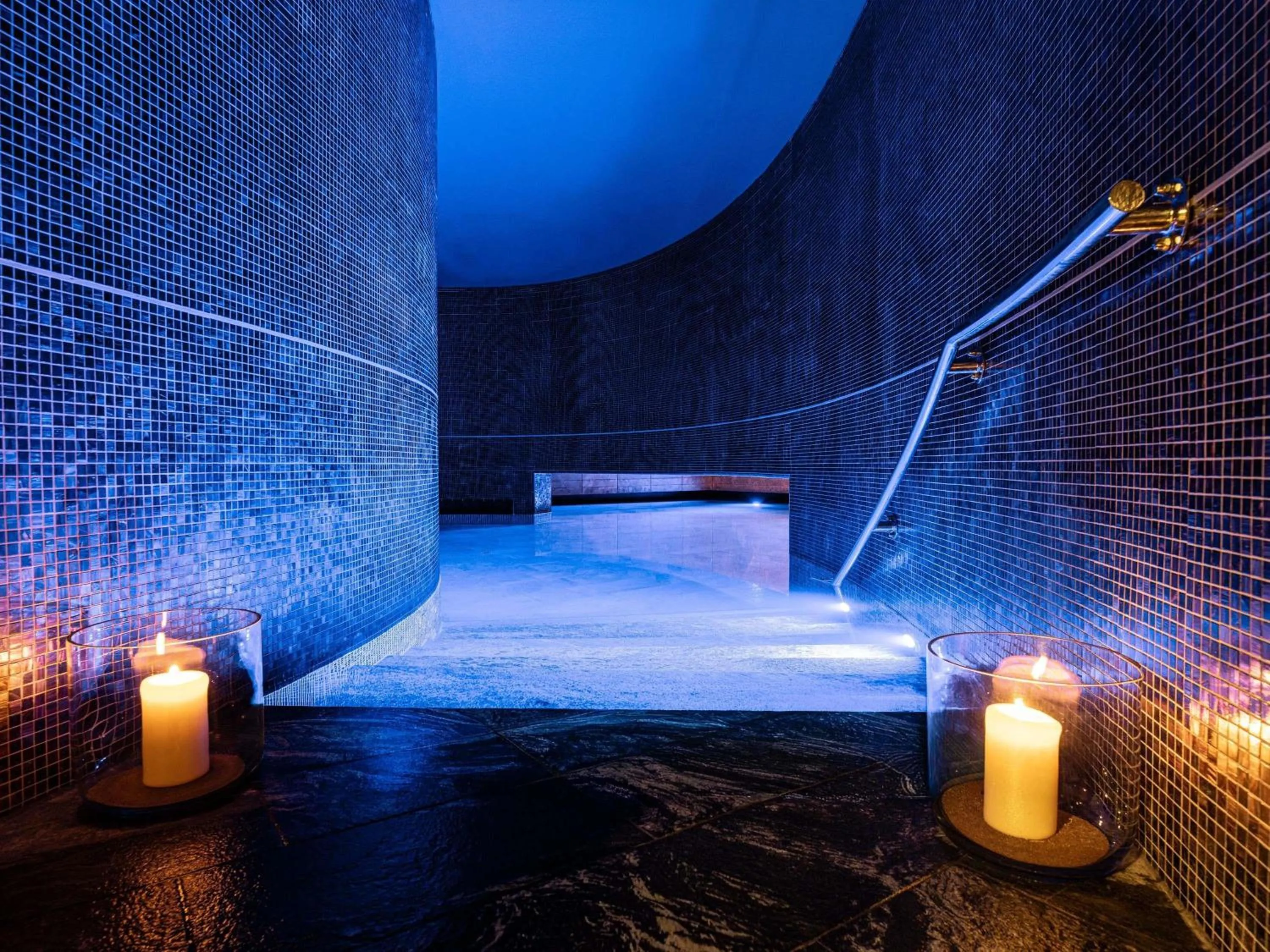 Pool view in Sofitel Munich Bayerpost