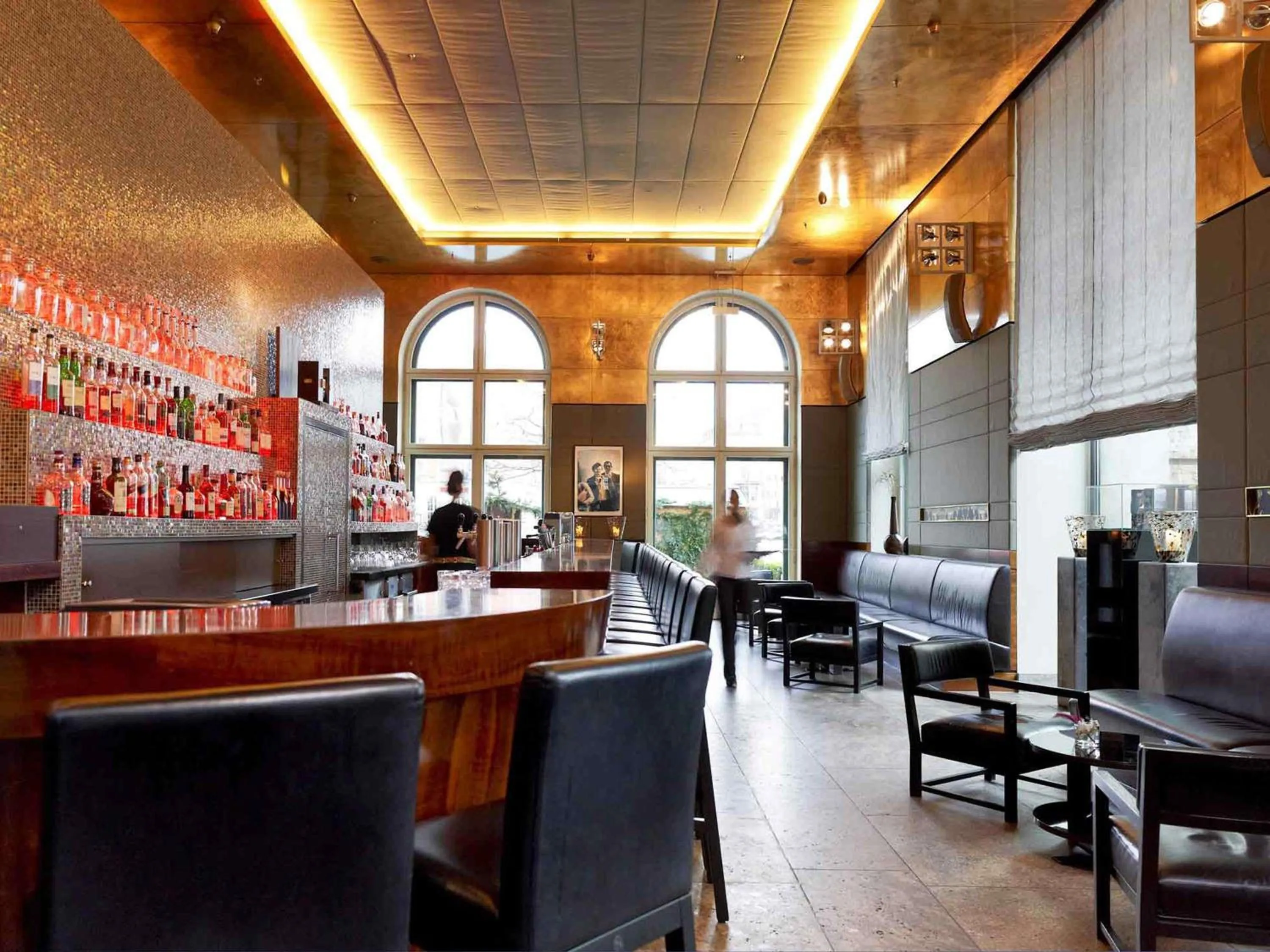 Lounge or bar in Sofitel Munich Bayerpost