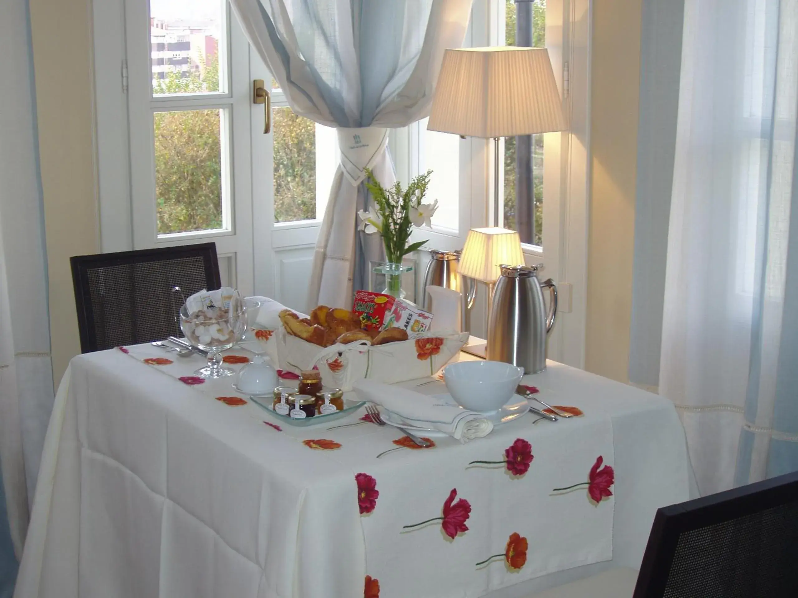 Restaurant/places to eat in Hotel Arcea Palacio de las Nieves Restaurant/places to eat in Hotel Arcea Palacio de las Nieves