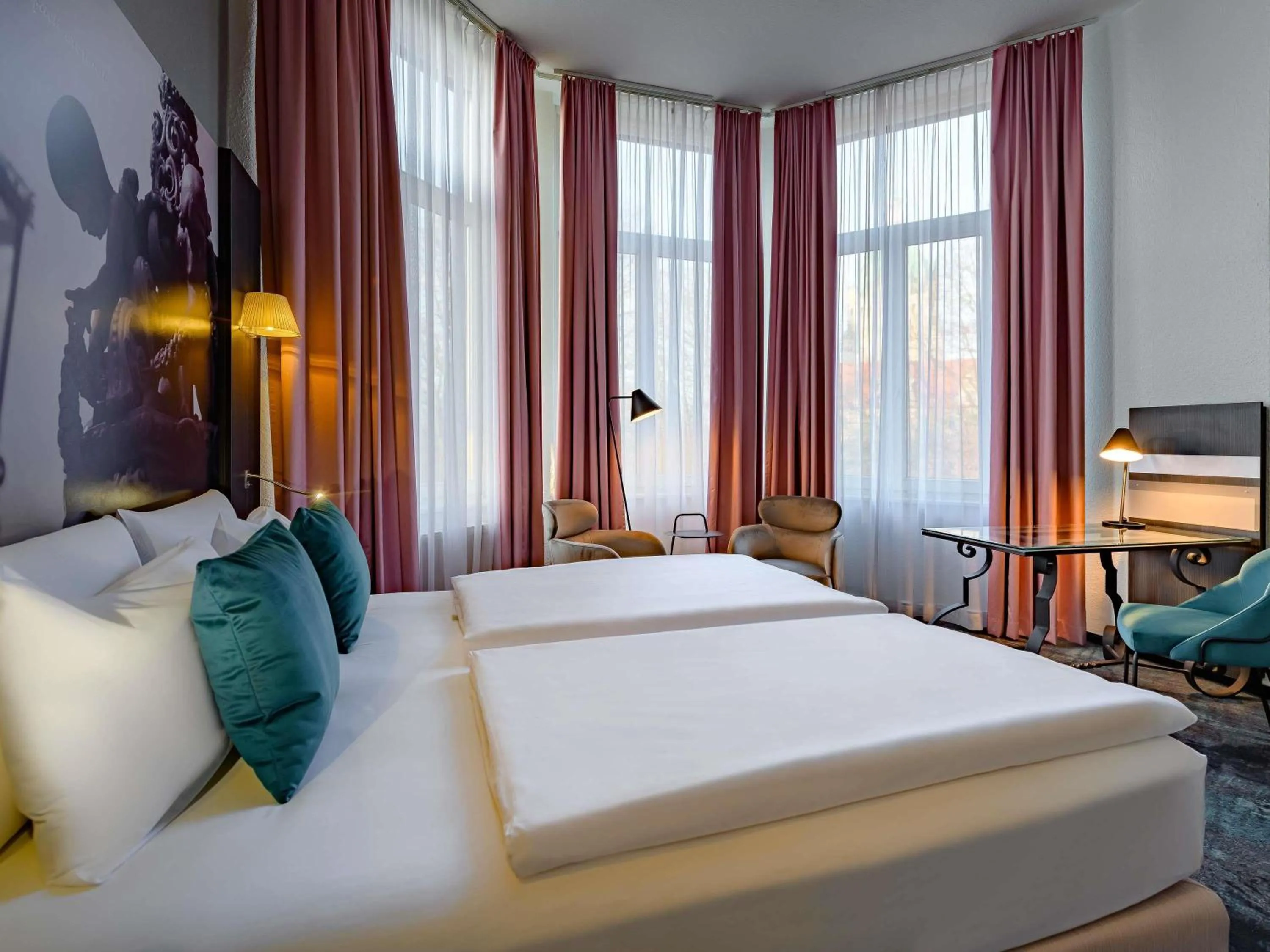 Bedroom, Bed in Mercure Hotel Hannover City