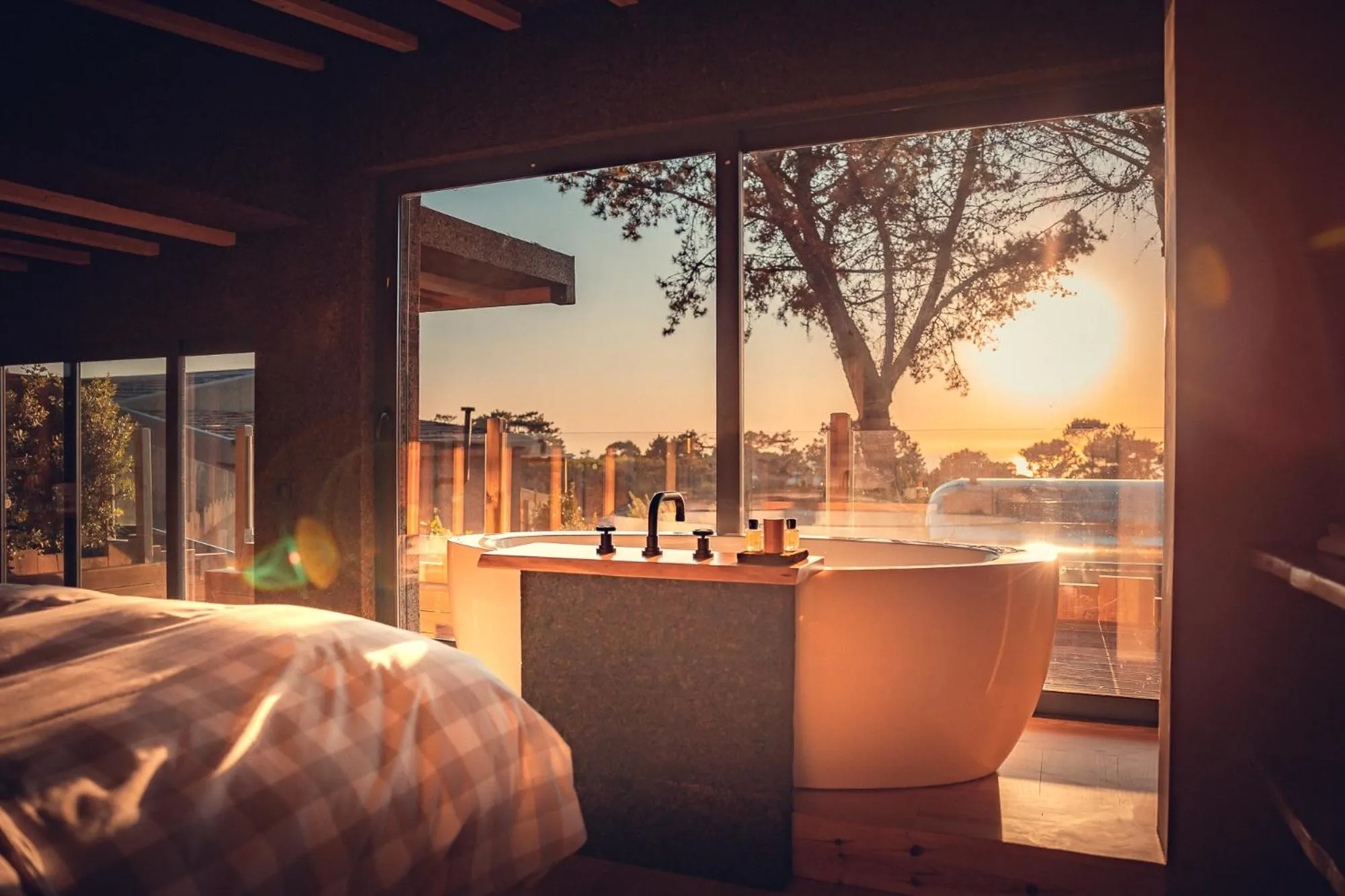 Bath, Bed in Charm Nature