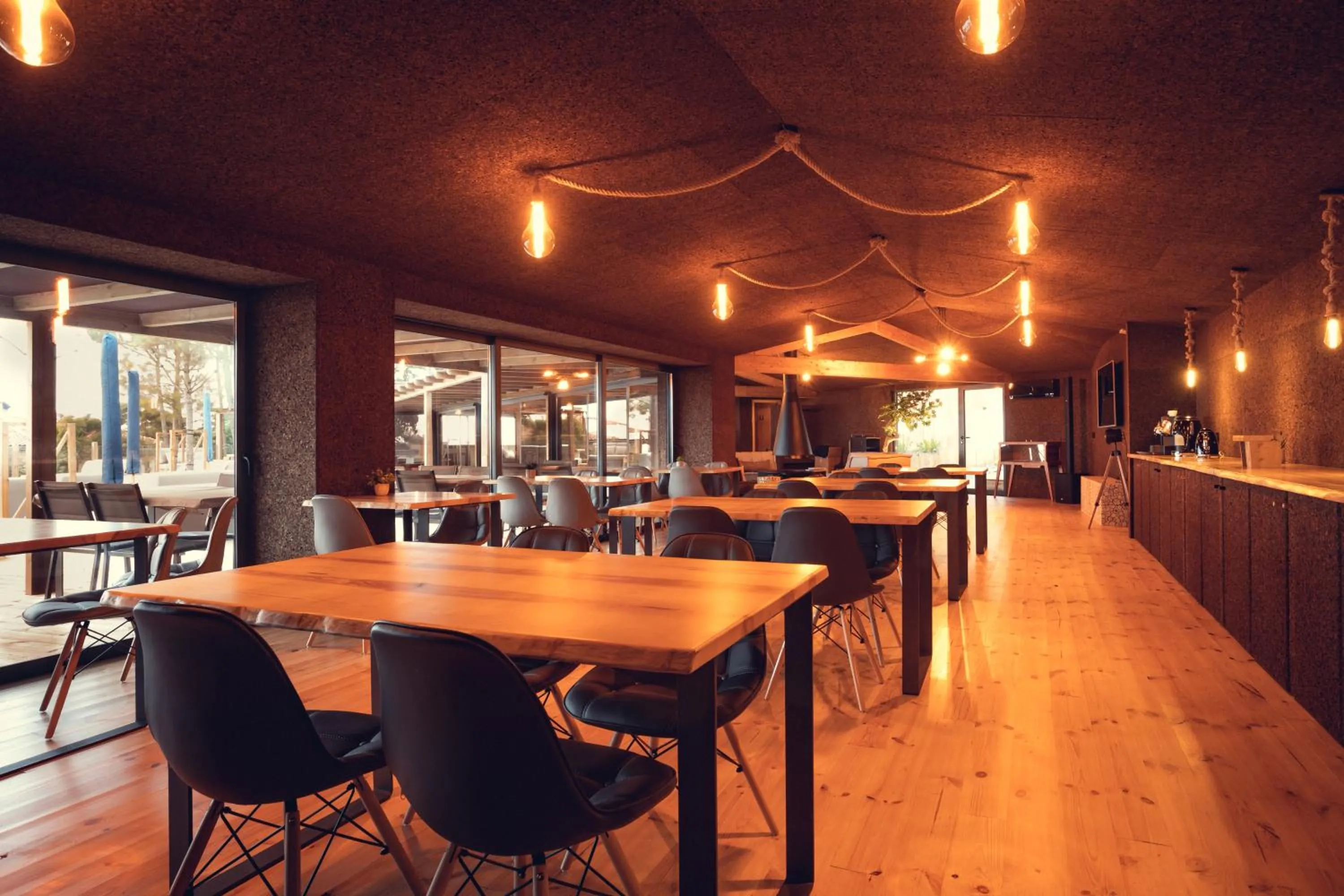 Restaurant/places to eat in Charm Nature