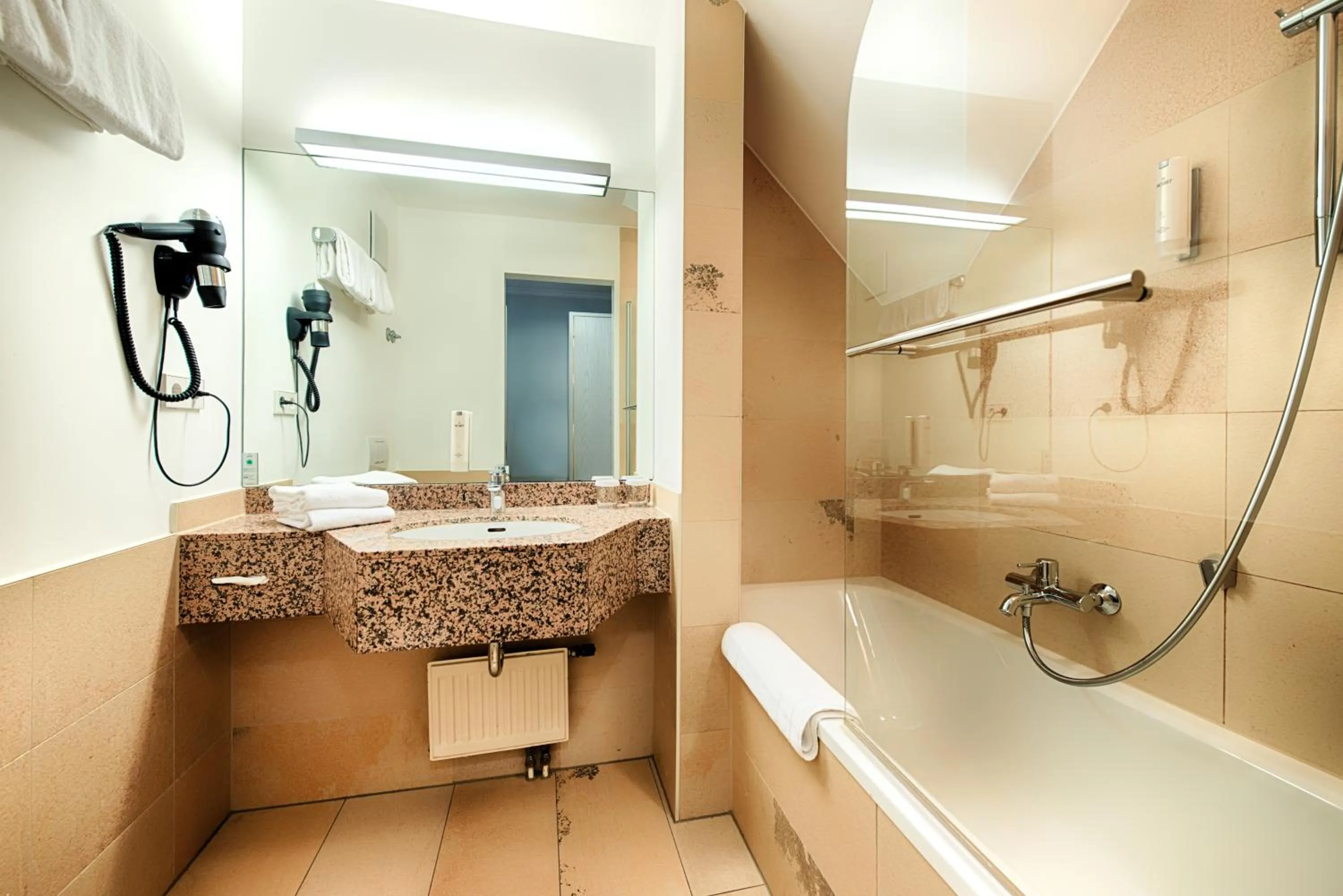 Shower in Hotel SchreiberHof