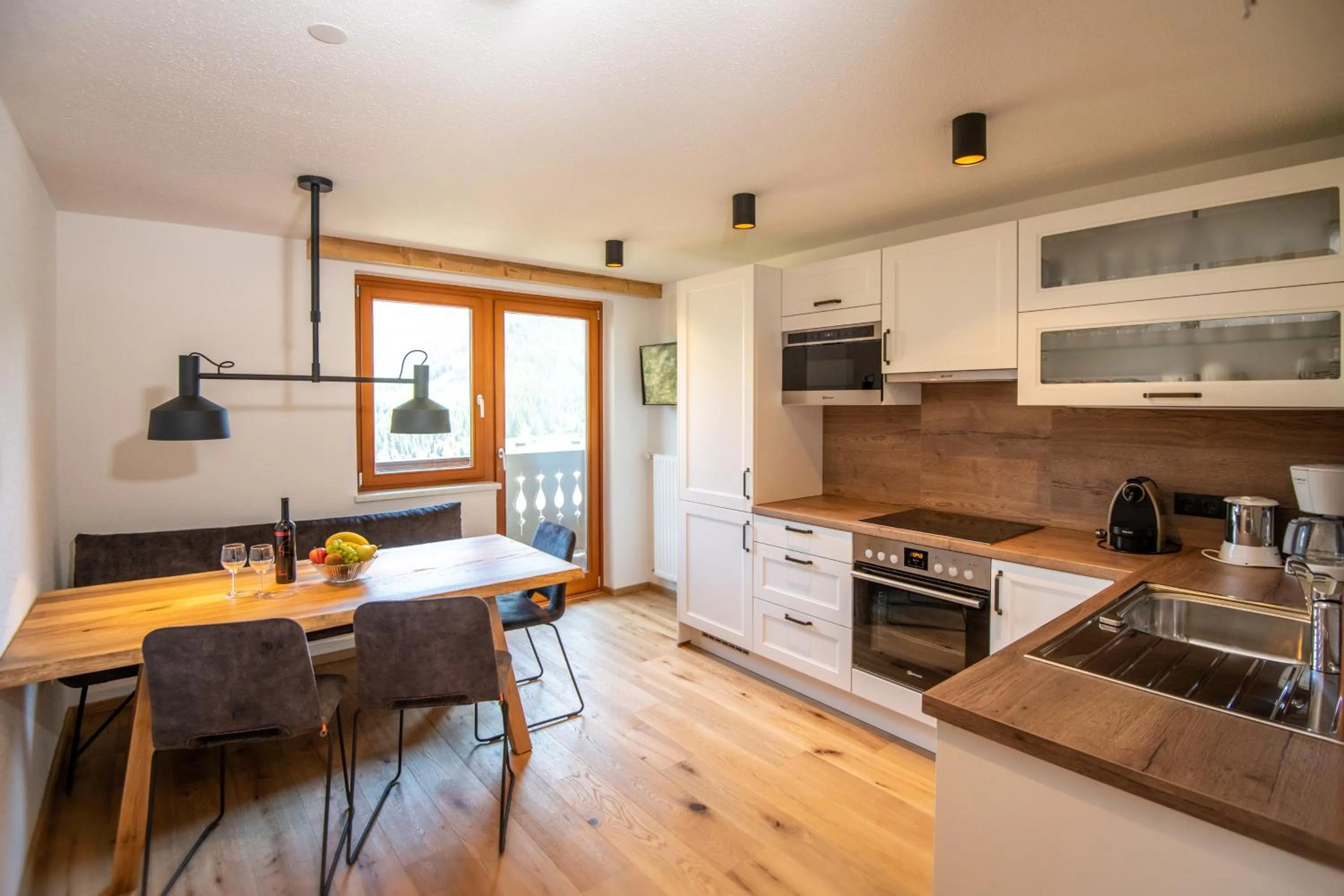 Two-Bedroom Apartment in Urlpoldhof