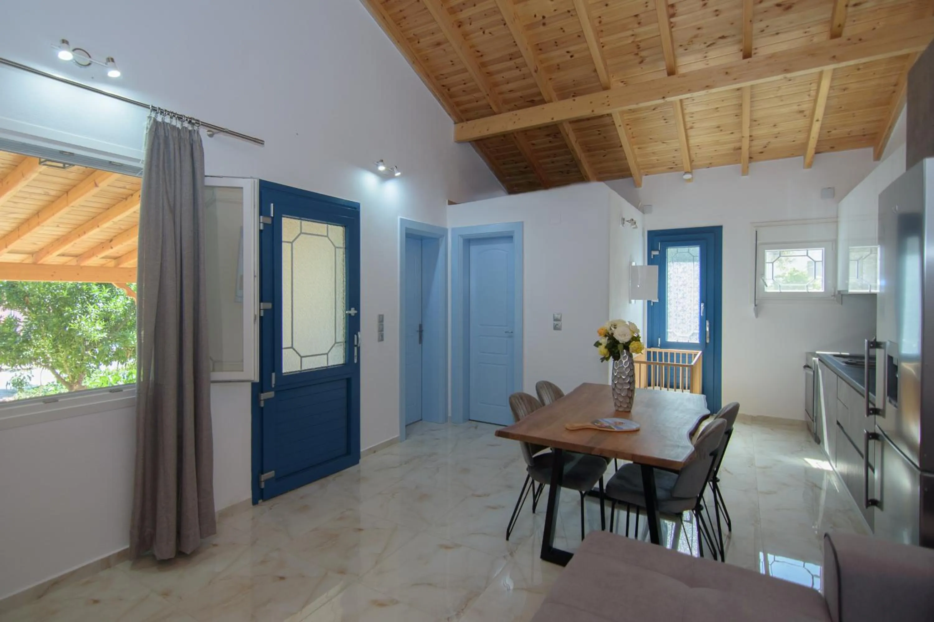 Anastasia Apartments