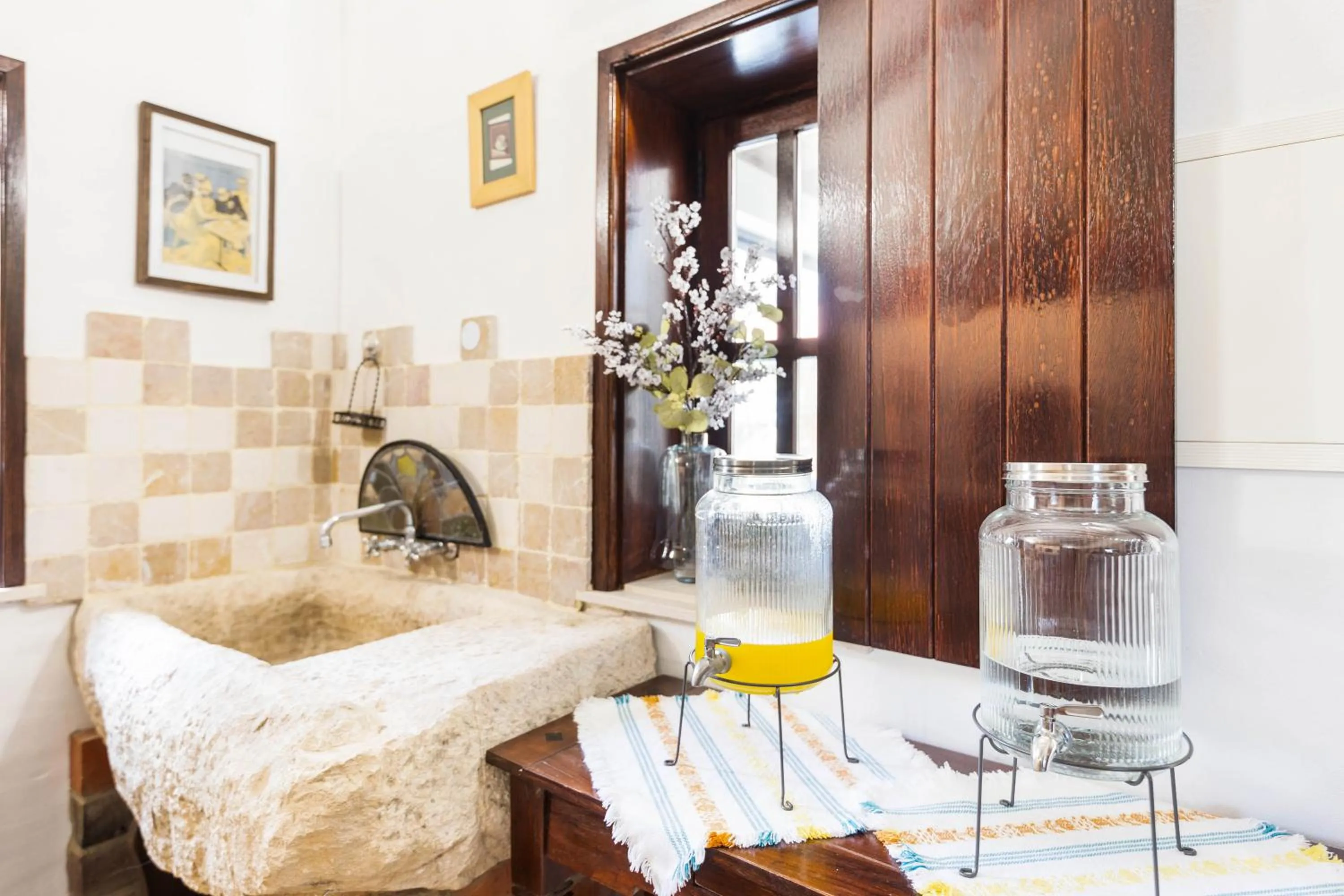 Continental breakfast in Refúgio das Artes Guesthouse