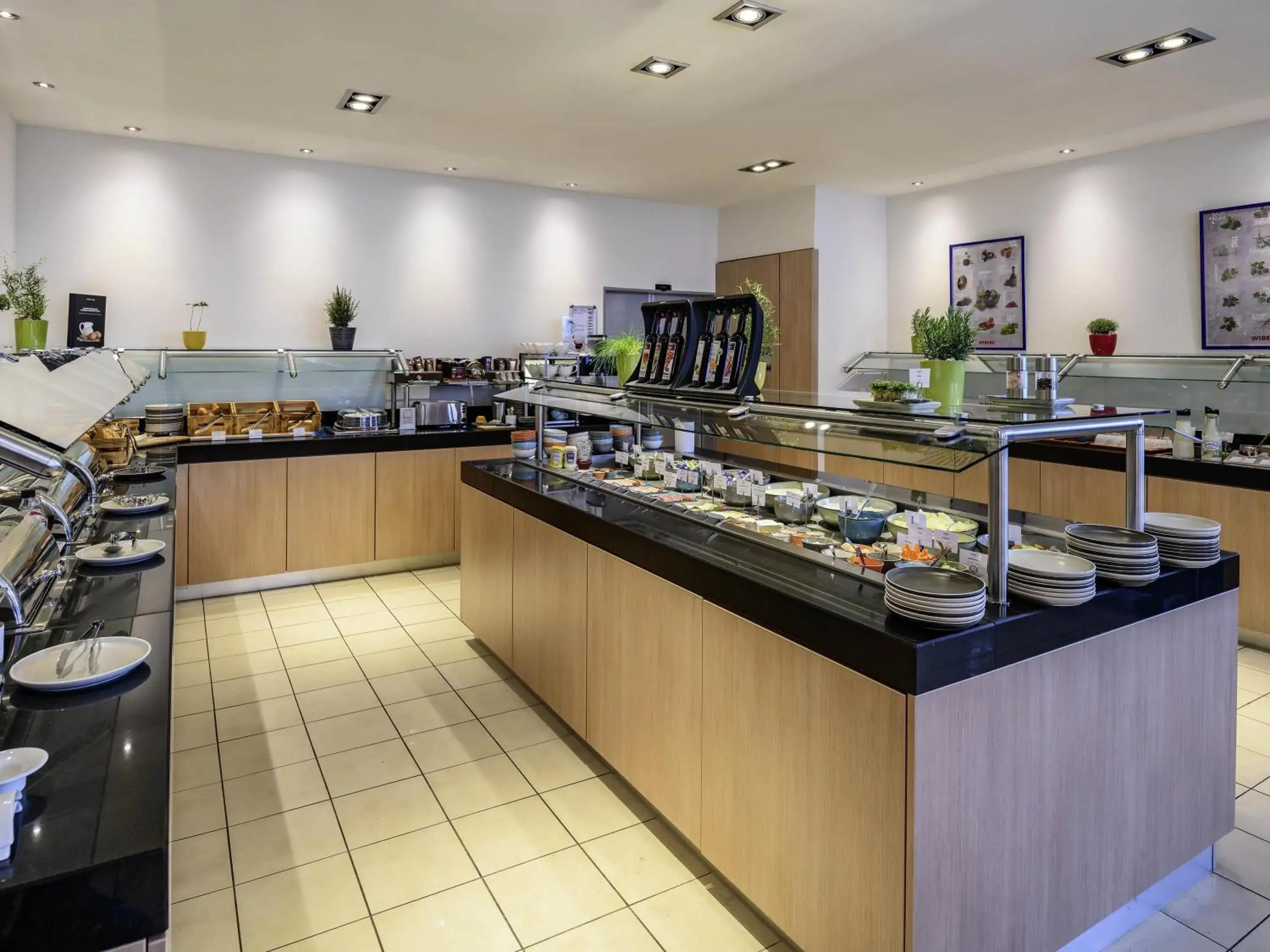 Breakfast in Mercure Hotel Freiburg am Münster Breakfast in Mercure Hotel Freiburg am Münster