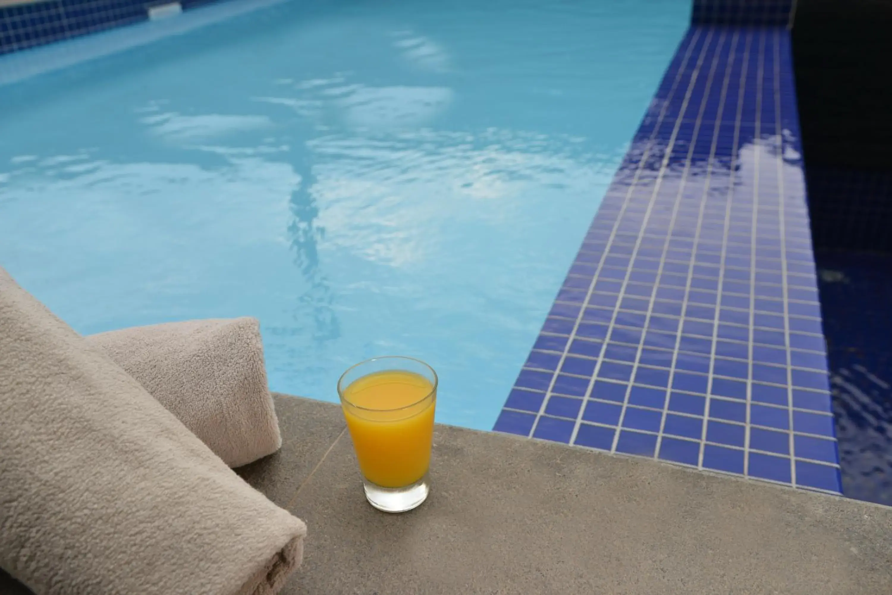 Swimming pool in Town Lodge Umhlanga Swimming pool in Town Lodge Umhlanga