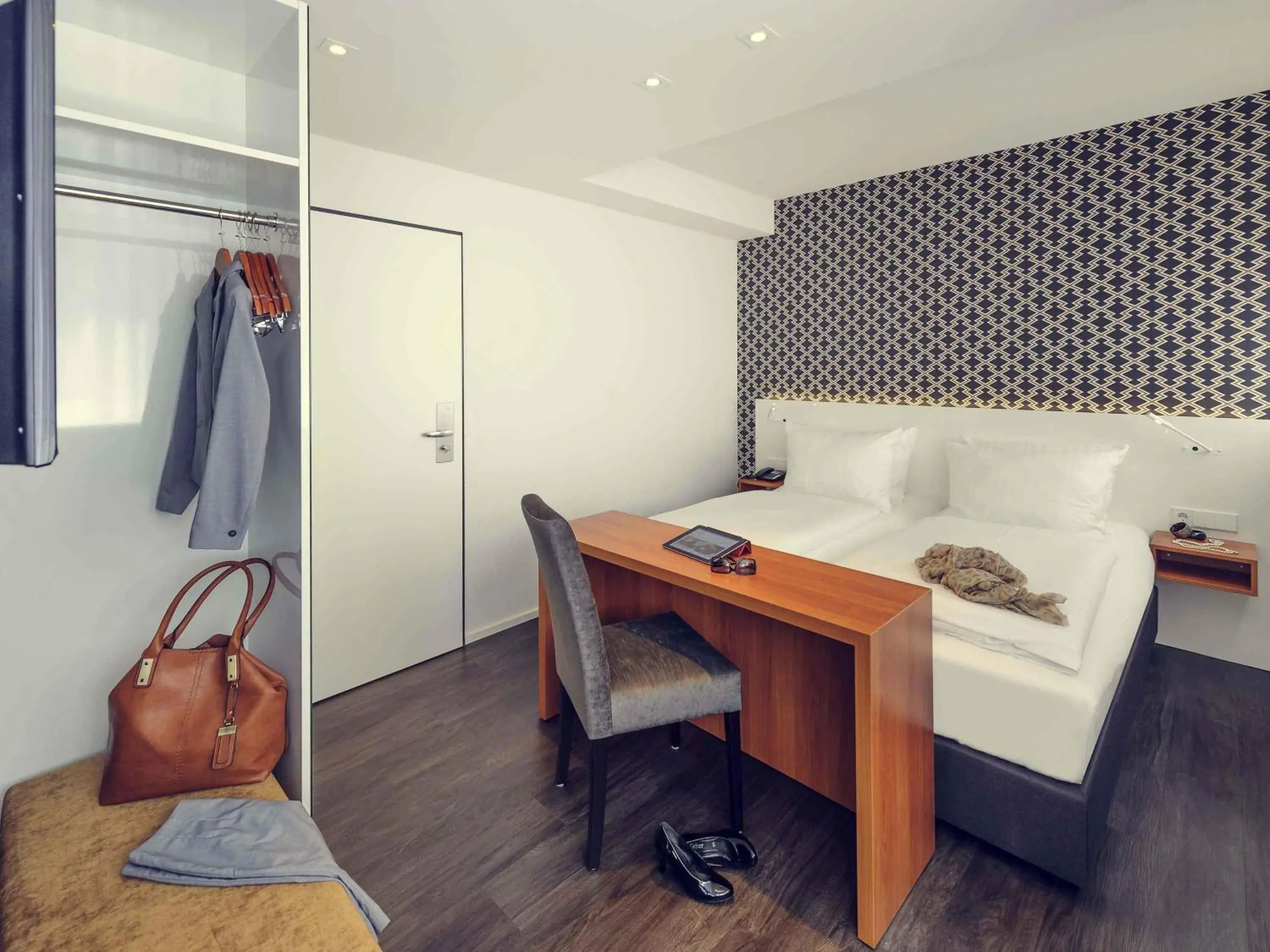 Bedroom, Bed in Mercure Hotel München Altstadt Bedroom, Bed in Mercure Hotel München Altstadt