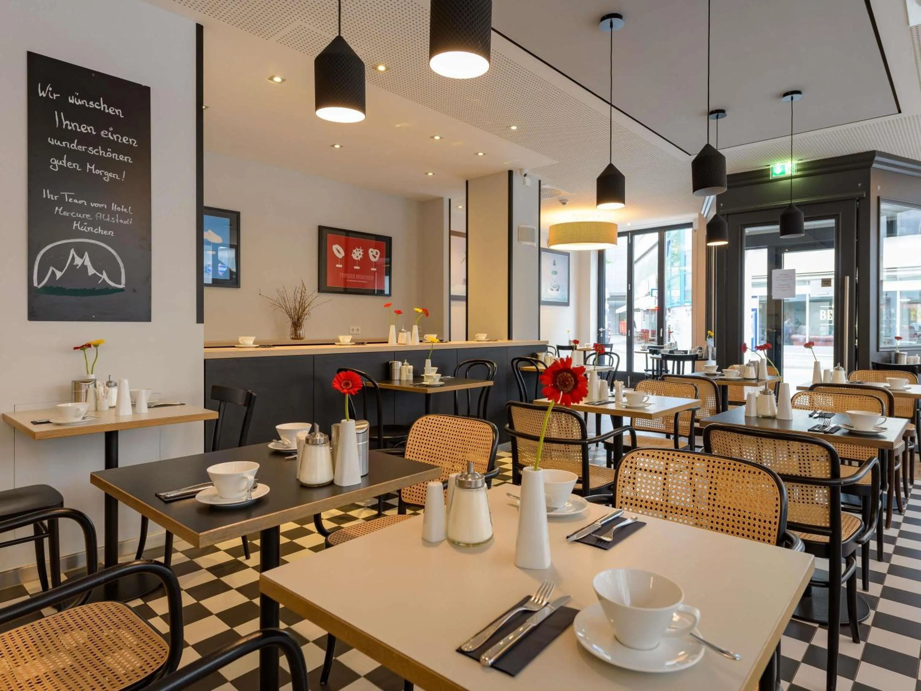 Breakfast in Mercure Hotel München Altstadt