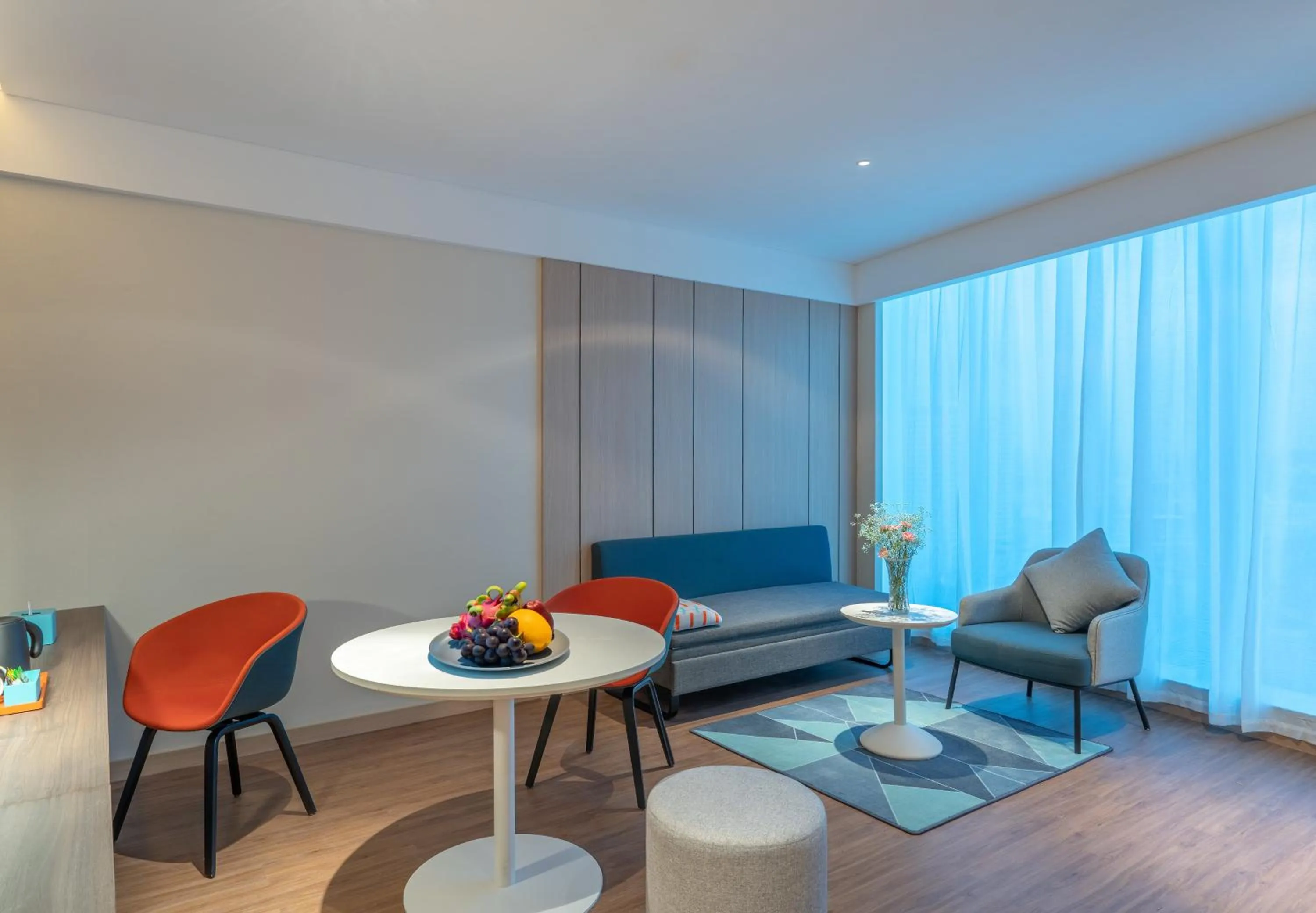 Photo of the whole room in Holiday Inn Express Changsha Wuyi Plaza by IHG