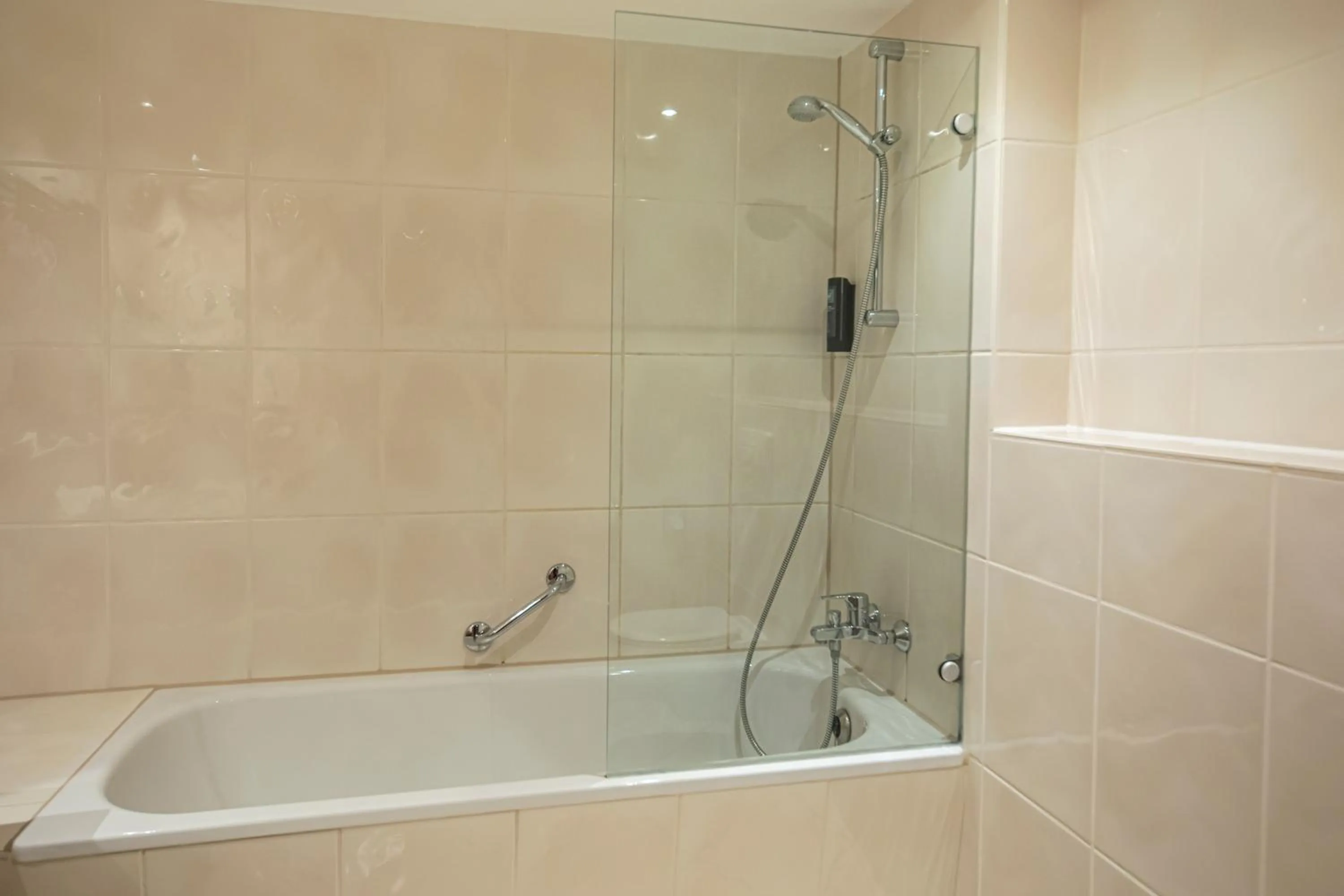 Bathroom in ACHAT Hotel Braunschweig