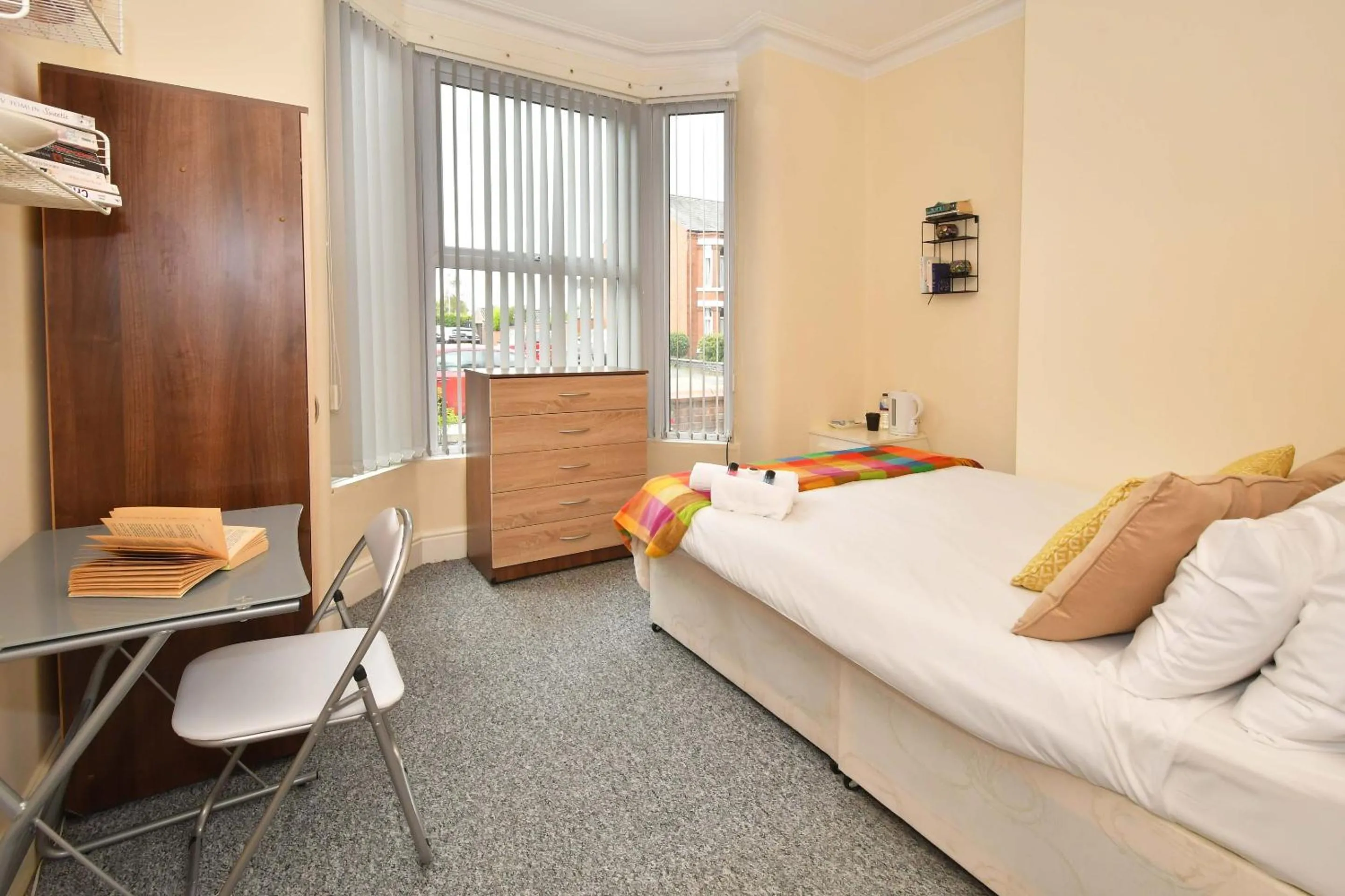 Bedroom, Bed in Townhouse @ 178 Ruskin Road Crewe