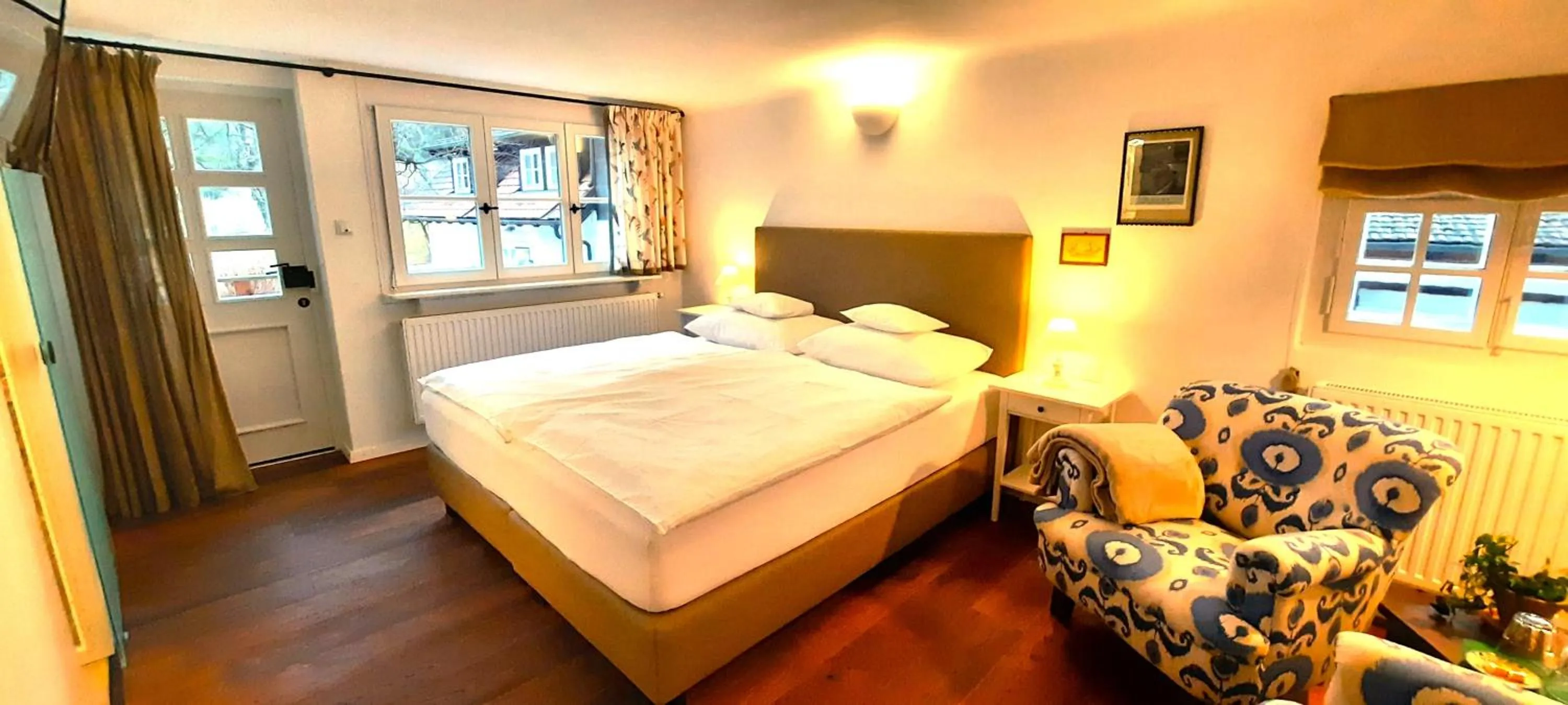Photo of the whole room, Bed in LANDSITZ OBERHOF petit hôtel