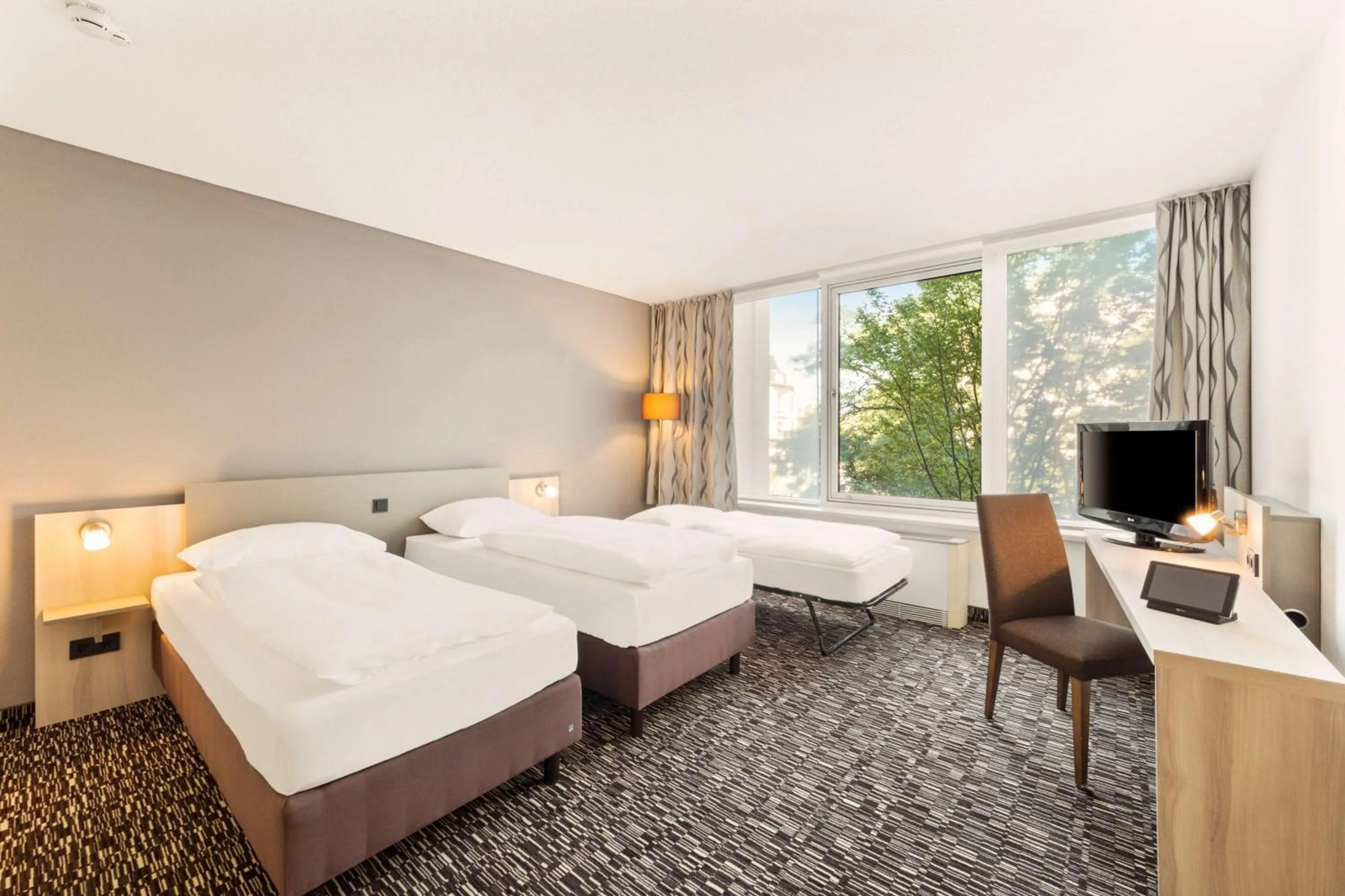 Bedroom, Bed in Park Inn by Radisson Dresden