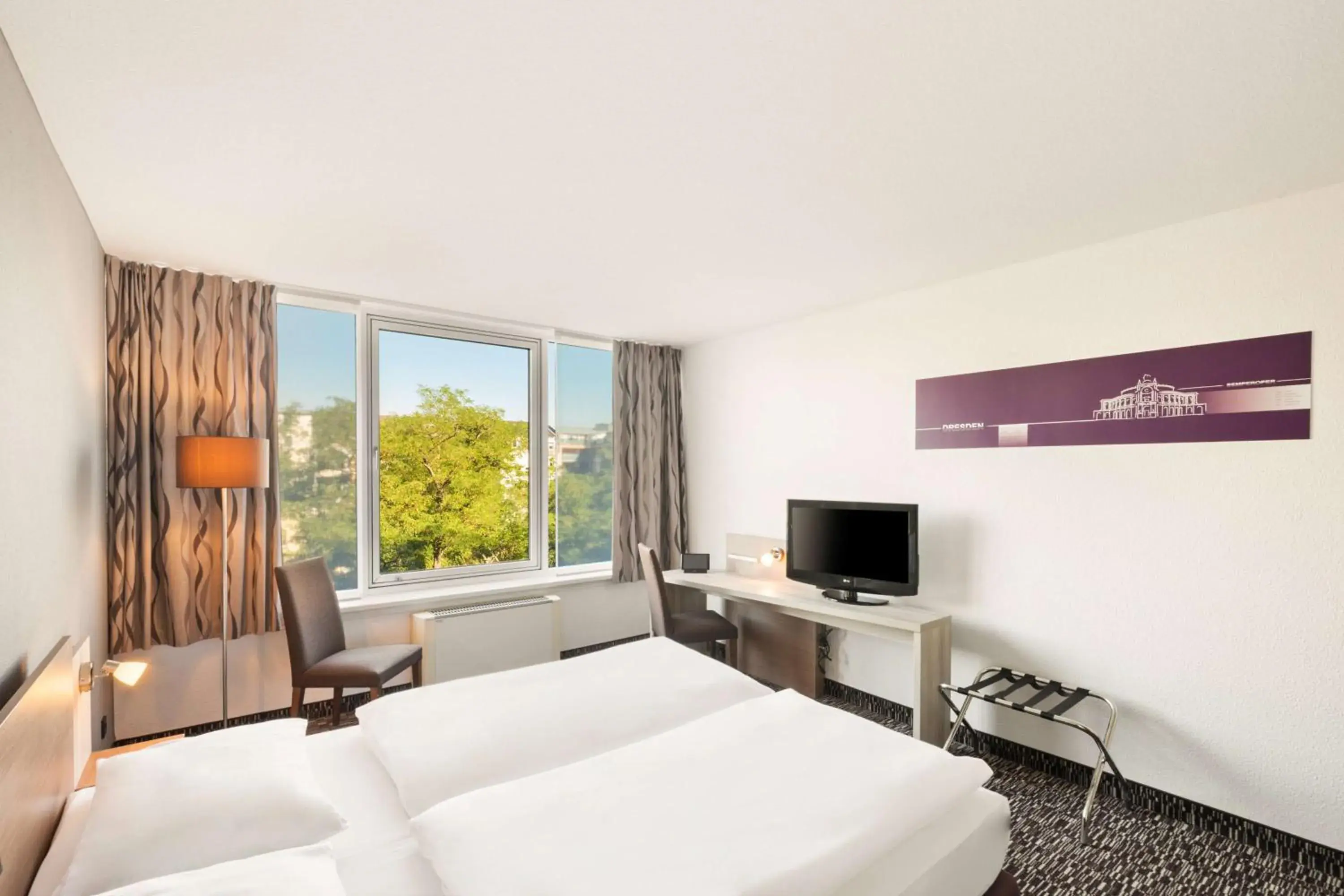 Standard Double Room in Park Inn by Radisson Dresden Standard Double Room in Park Inn by Radisson Dresden