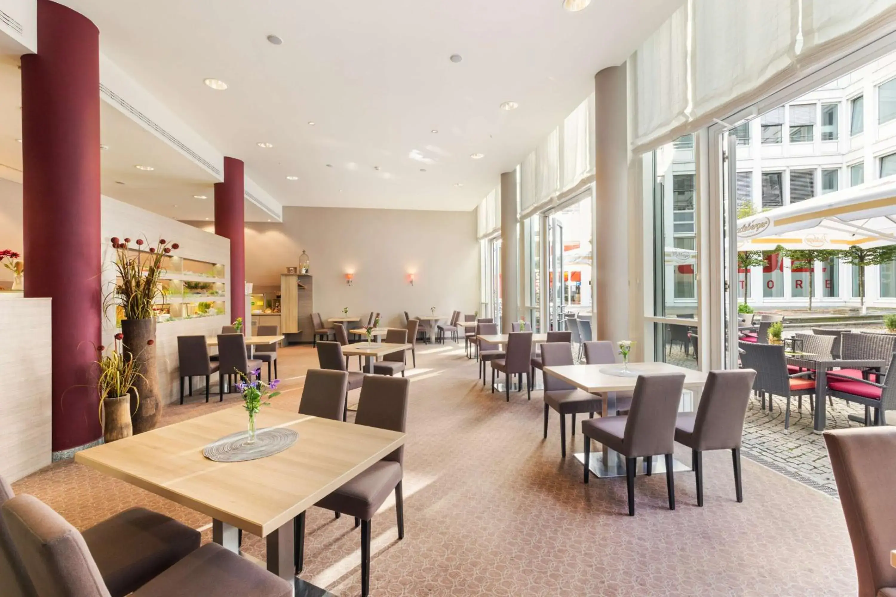 Restaurant/places to eat in Park Inn by Radisson Dresden Restaurant/places to eat in Park Inn by Radisson Dresden
