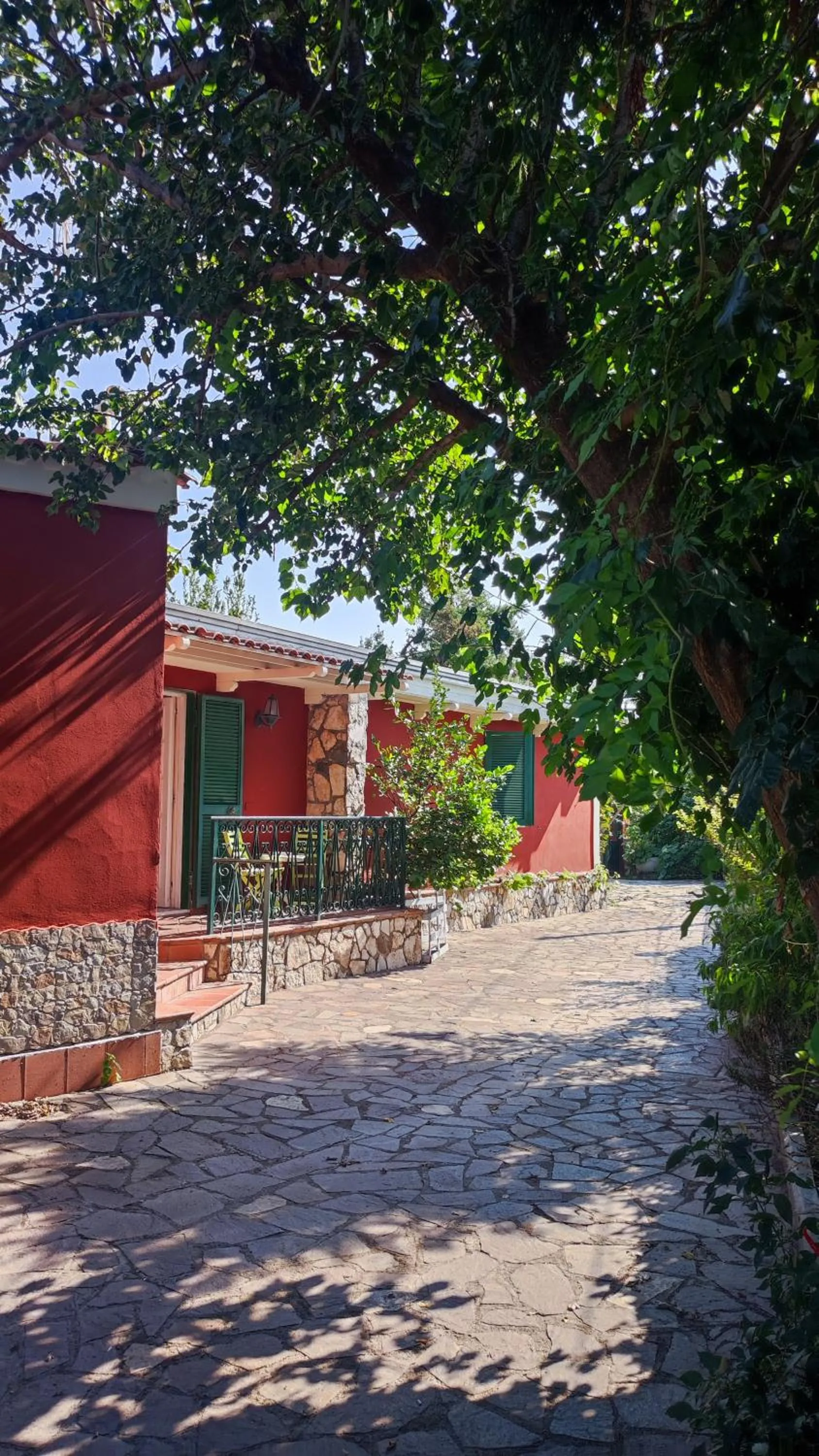 Property building in La Villa Franca Pompeii