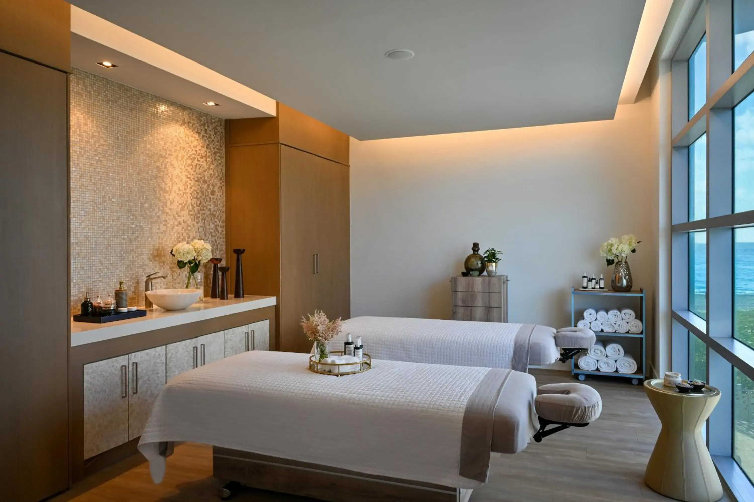Spa and wellness centre/facilities, Bed in Amrit Ocean Resort & Residences Singer Island Spa and wellness centre/facilities, Bed in Amrit Ocean Resort & Residences Singer Island