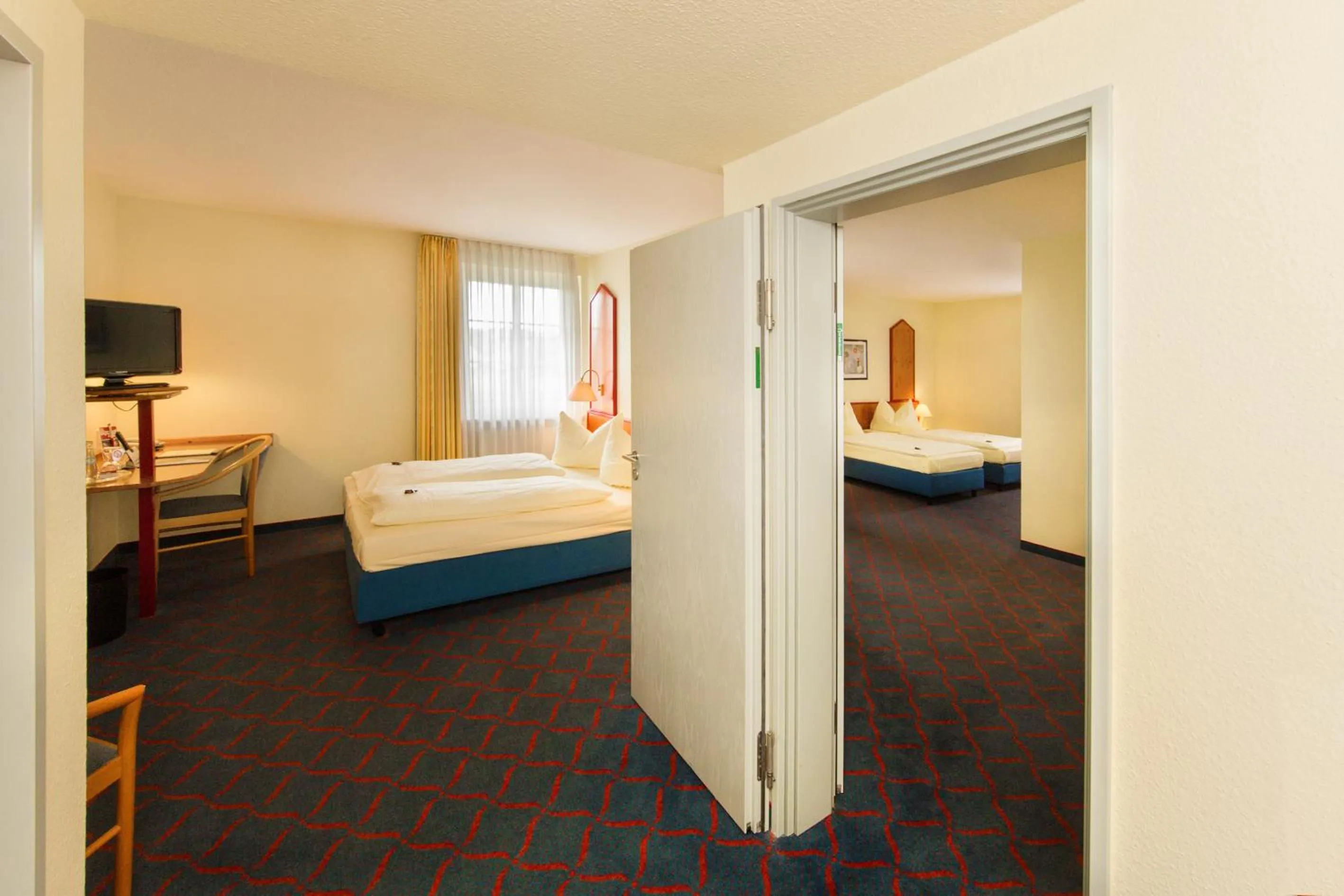 Bed in Hotel Montana