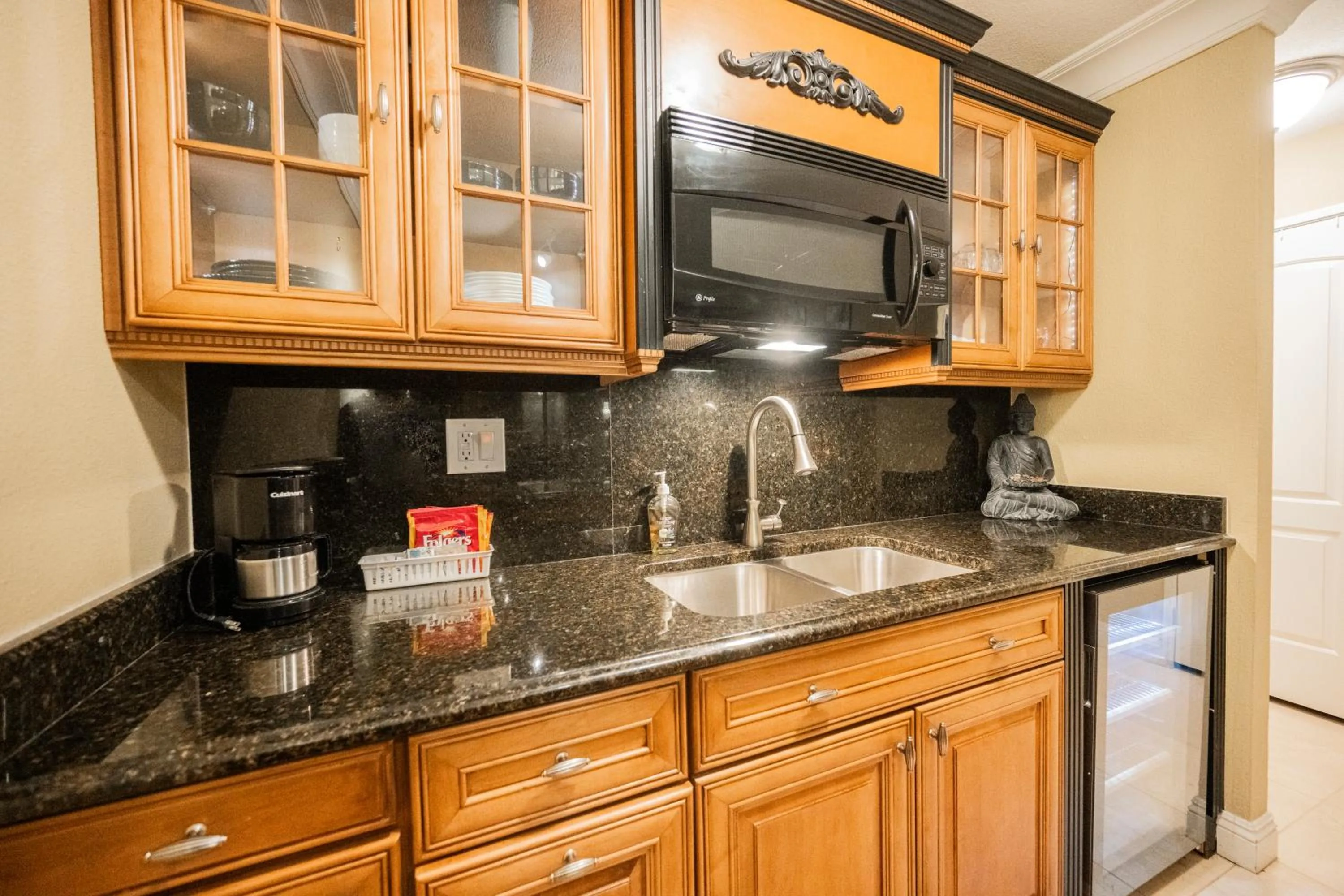 kitchen in StripViewSuites at Jockey Club