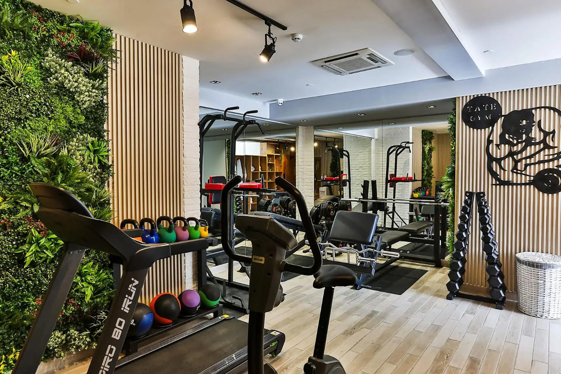 Fitness centre/facilities in Boutique Hotel Tate By Aycon Fitness centre/facilities in Boutique Hotel Tate By Aycon