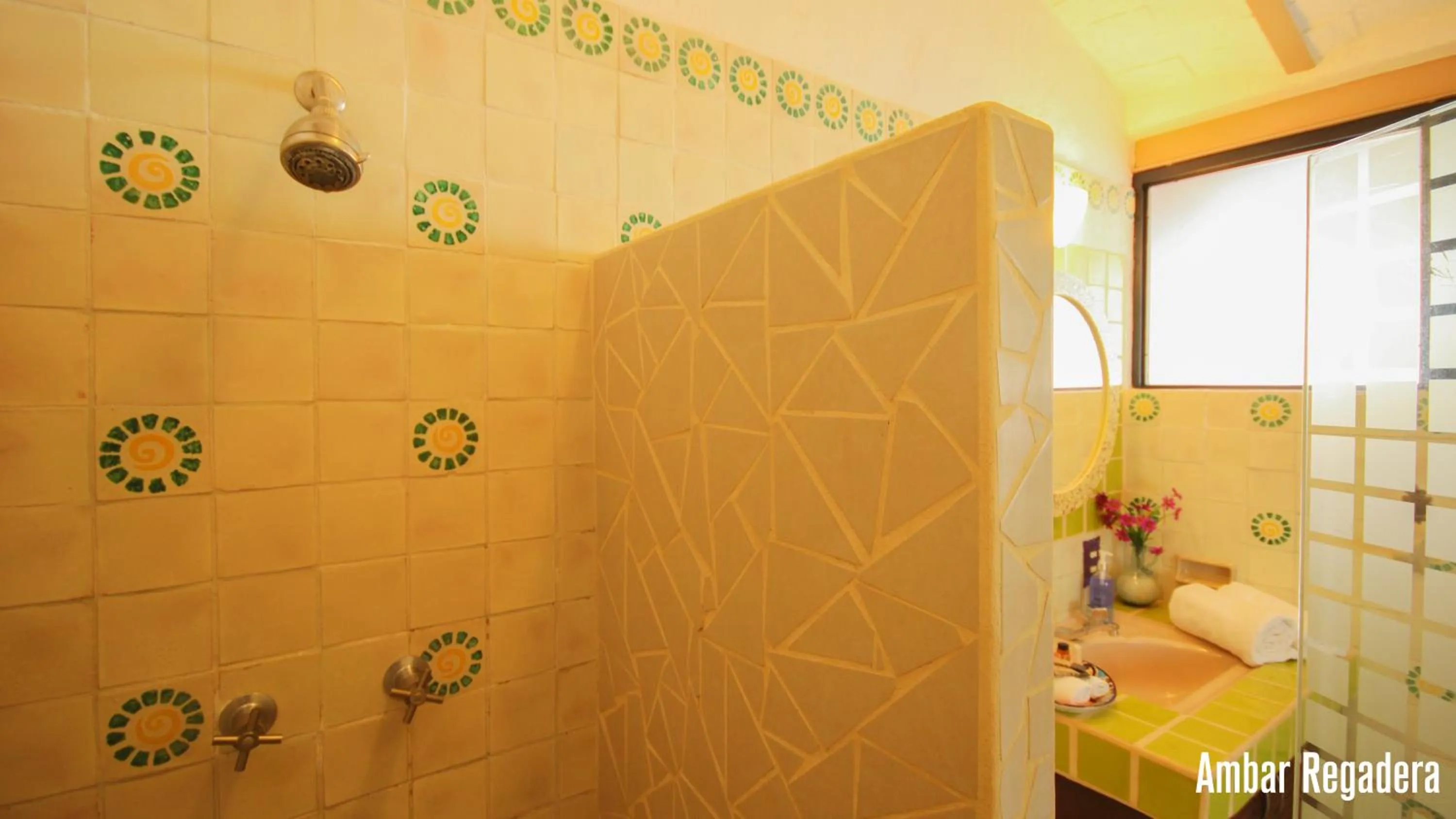 Shower in Hotel Boutique Casa Copal