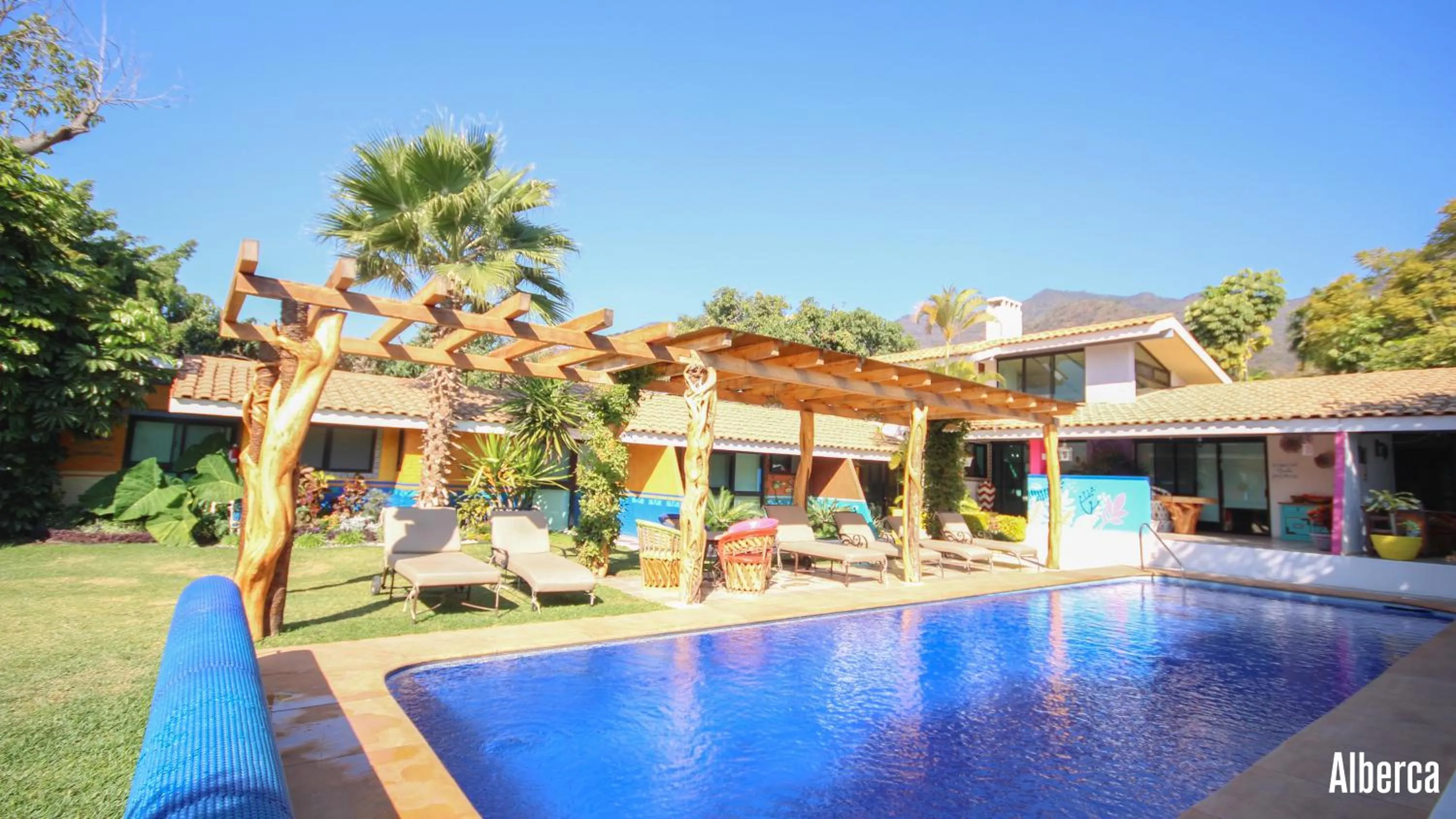 Property building in Hotel Boutique Casa Copal