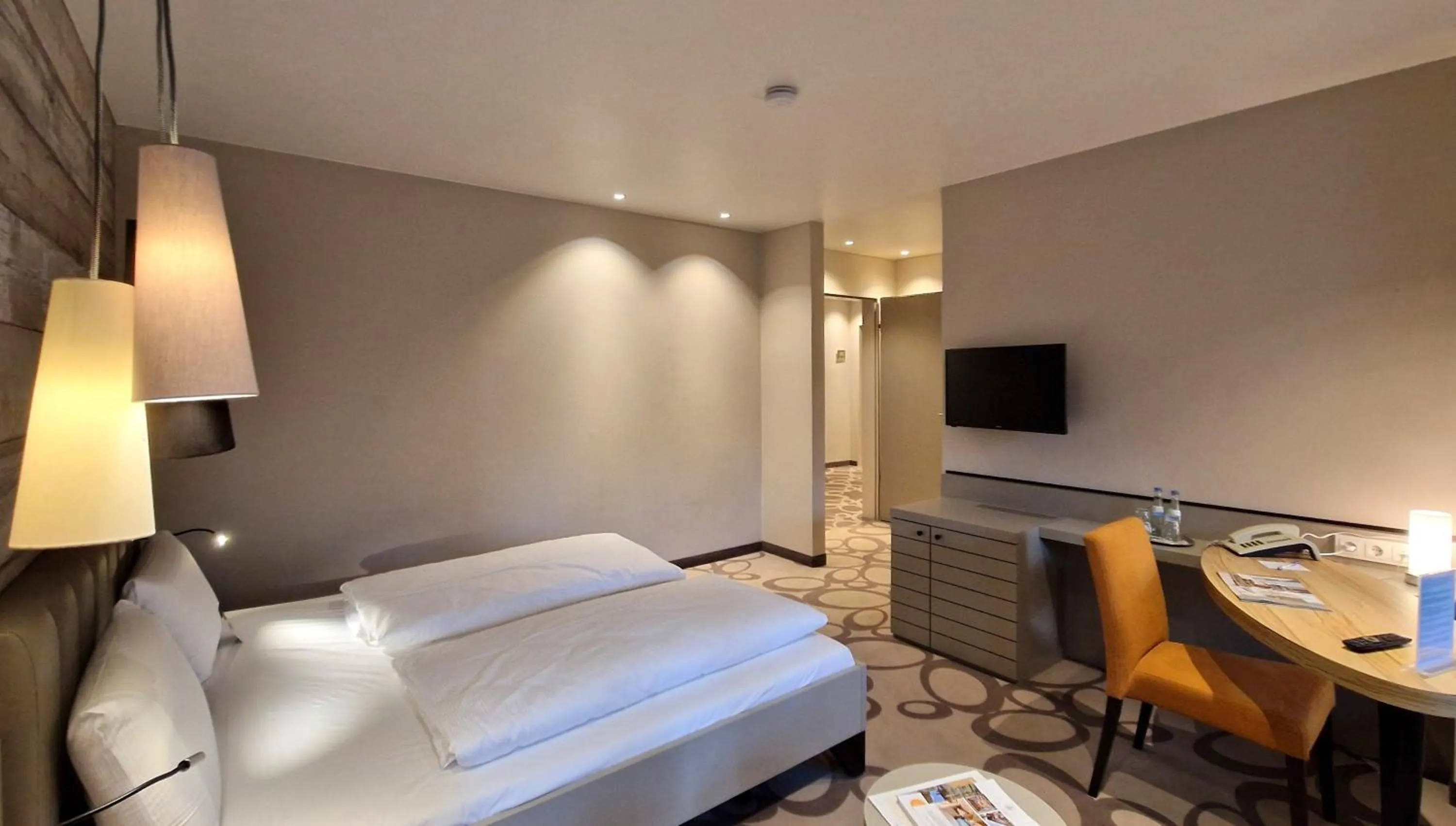 Photo of the whole room, Bed in Ringhotel Schorfheide I Waldresort Werbellinsee