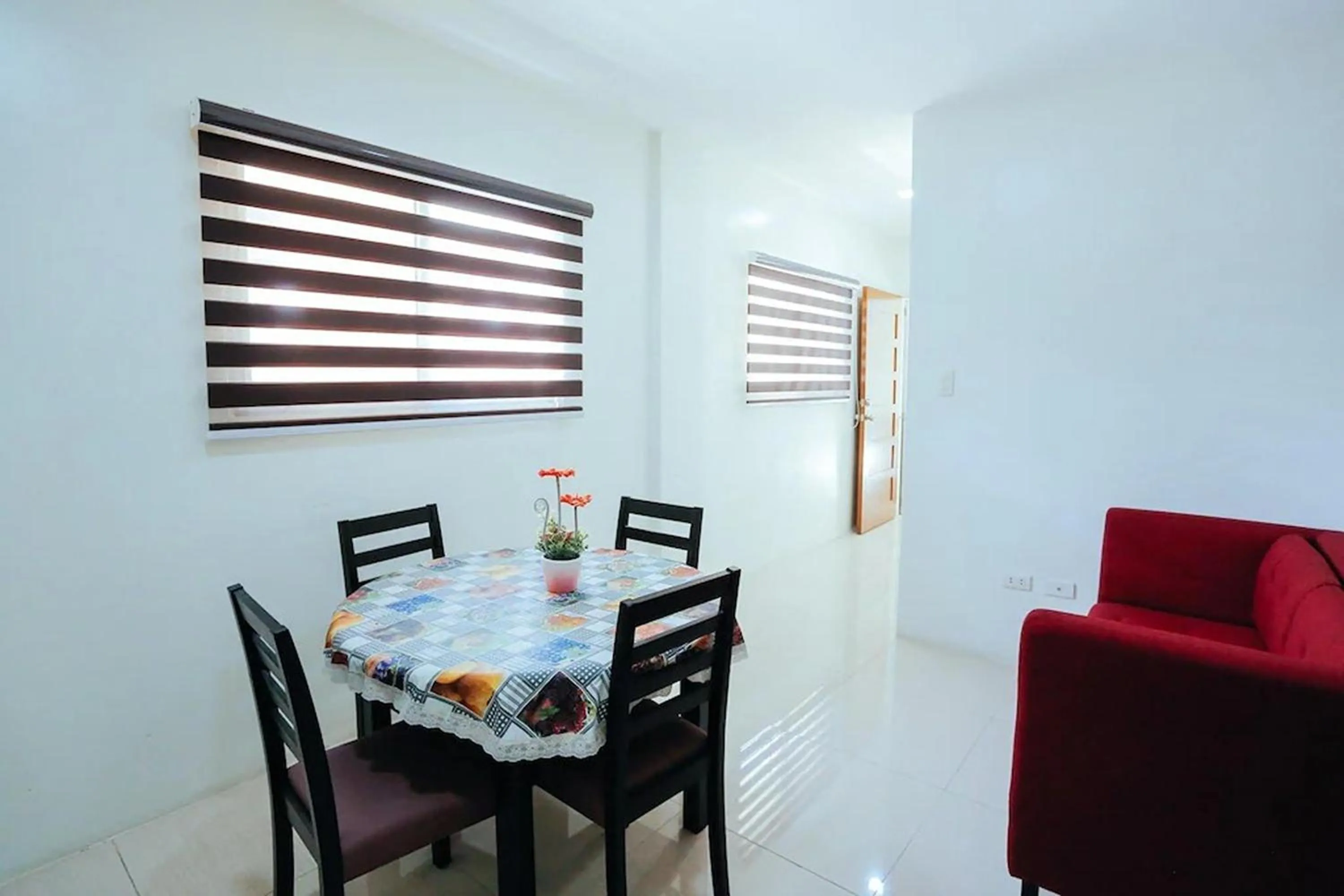 Seating area in LJENJ Apartelle near Clark Airport