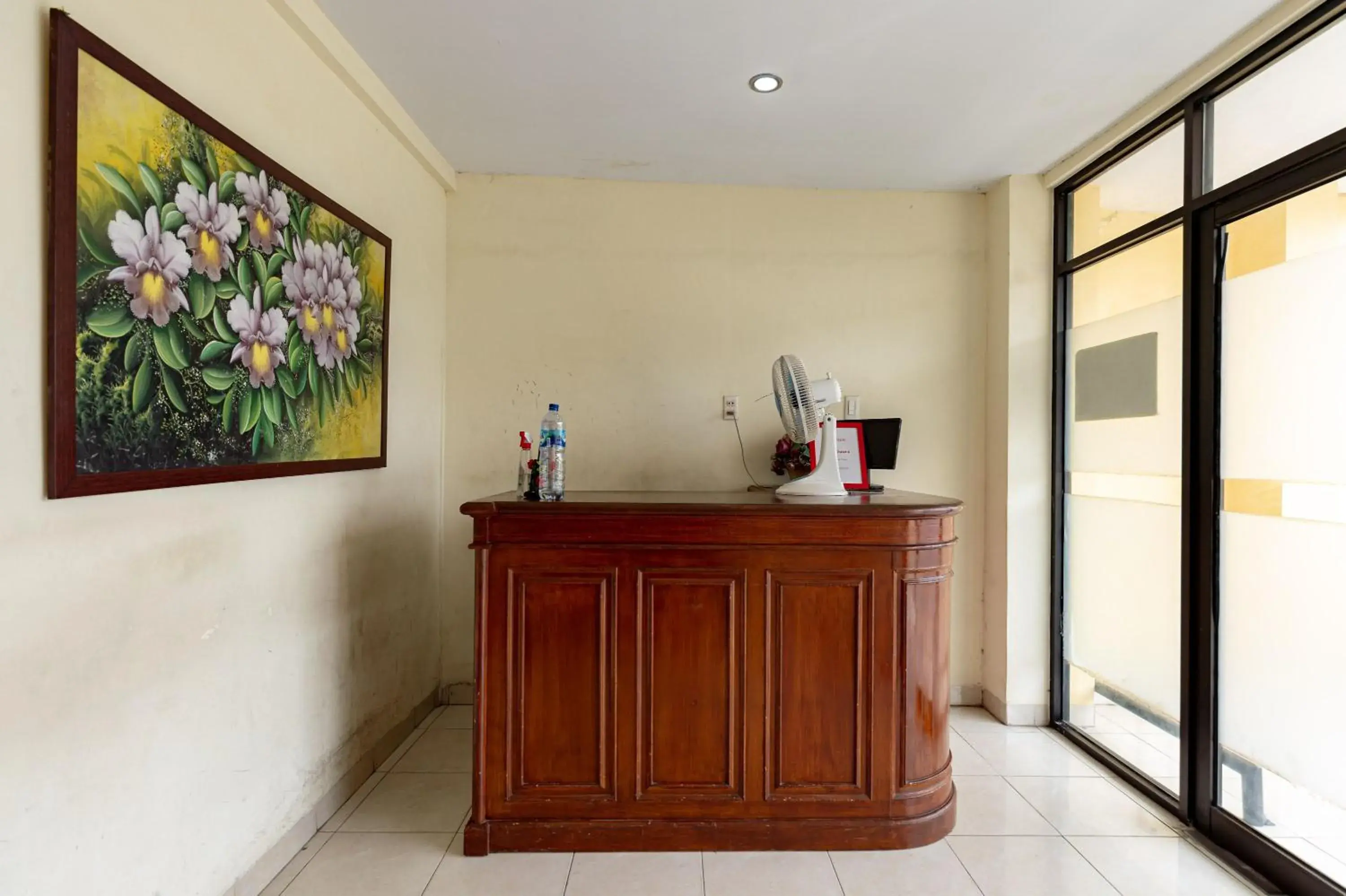 Lobby or reception in RedDoorz @ Medan Johor 2 Lobby or reception in RedDoorz @ Medan Johor 2