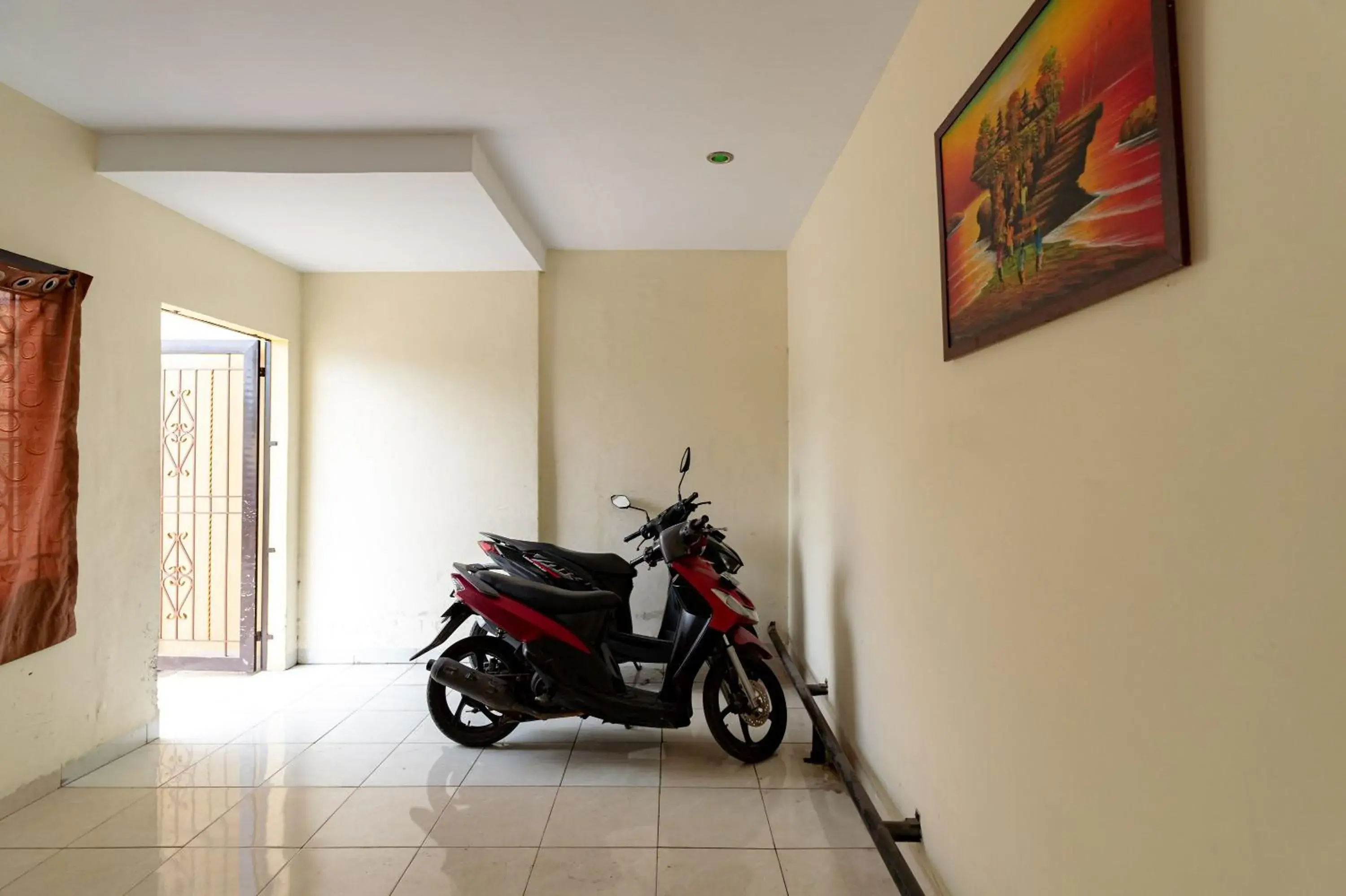 Property building in RedDoorz @ Medan Johor 2 Property building in RedDoorz @ Medan Johor 2