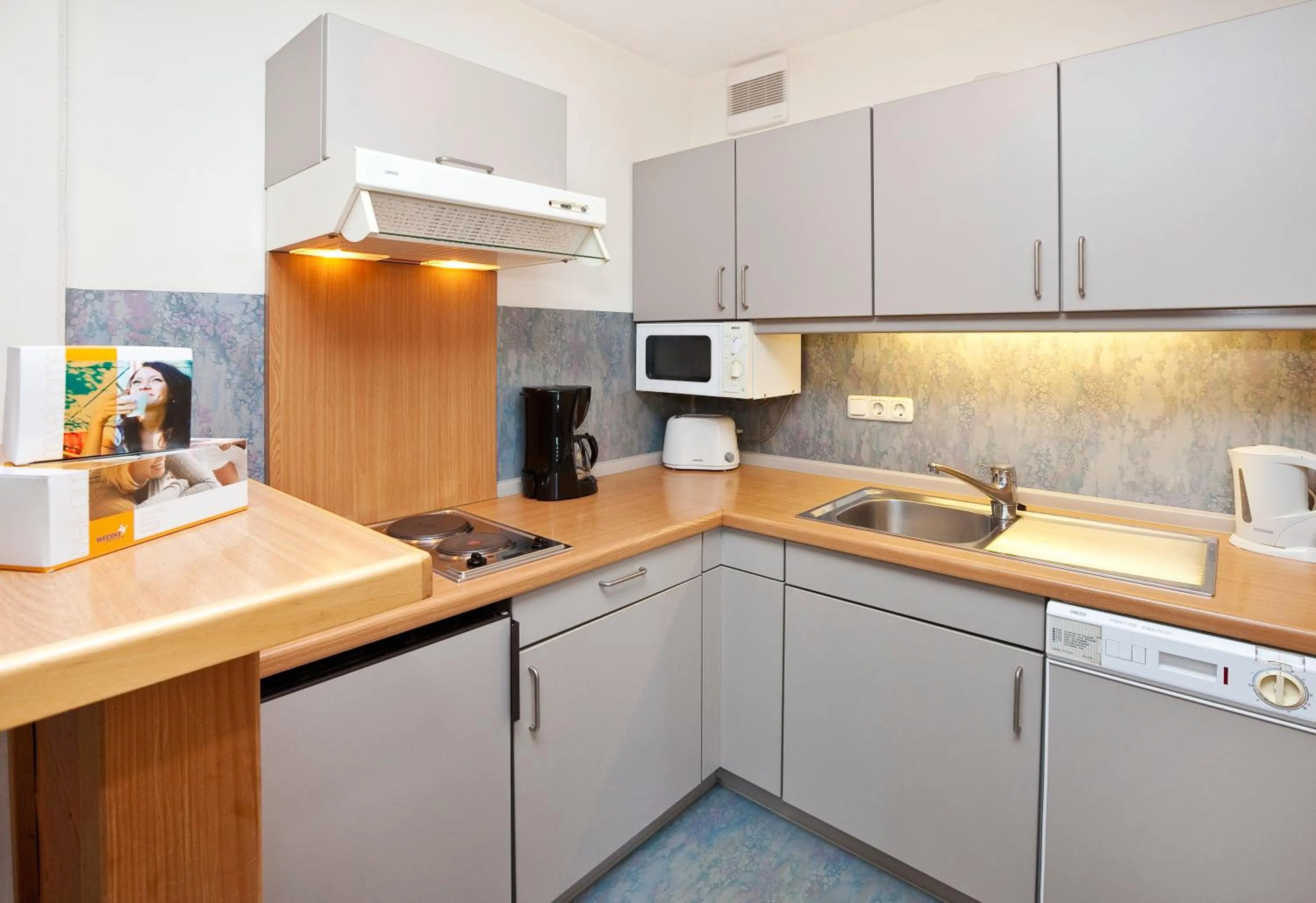Kitchen or kitchenette in Appartement-Hotel Seespitz