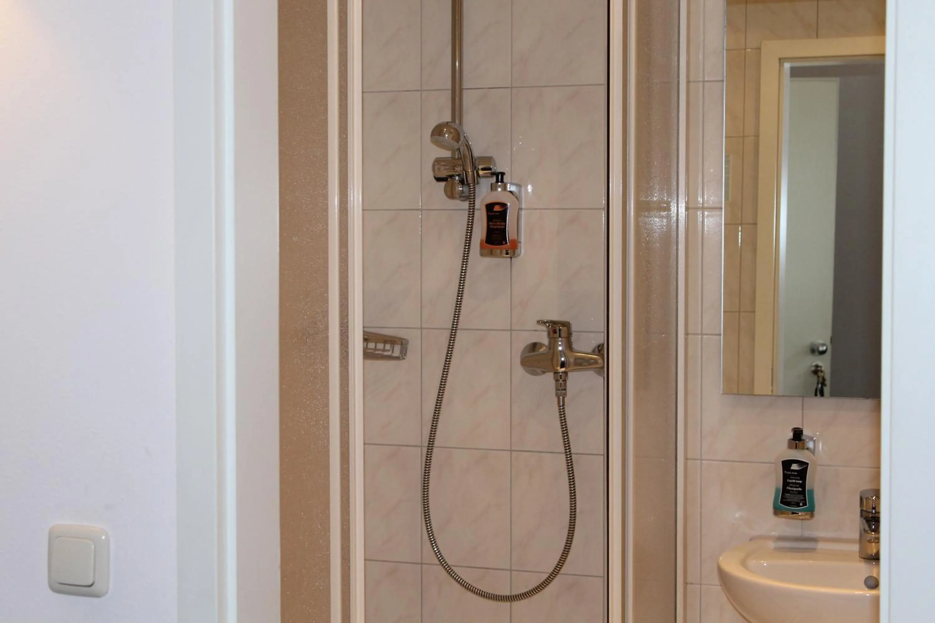 Bathroom in Filmhotel Lili Marleen