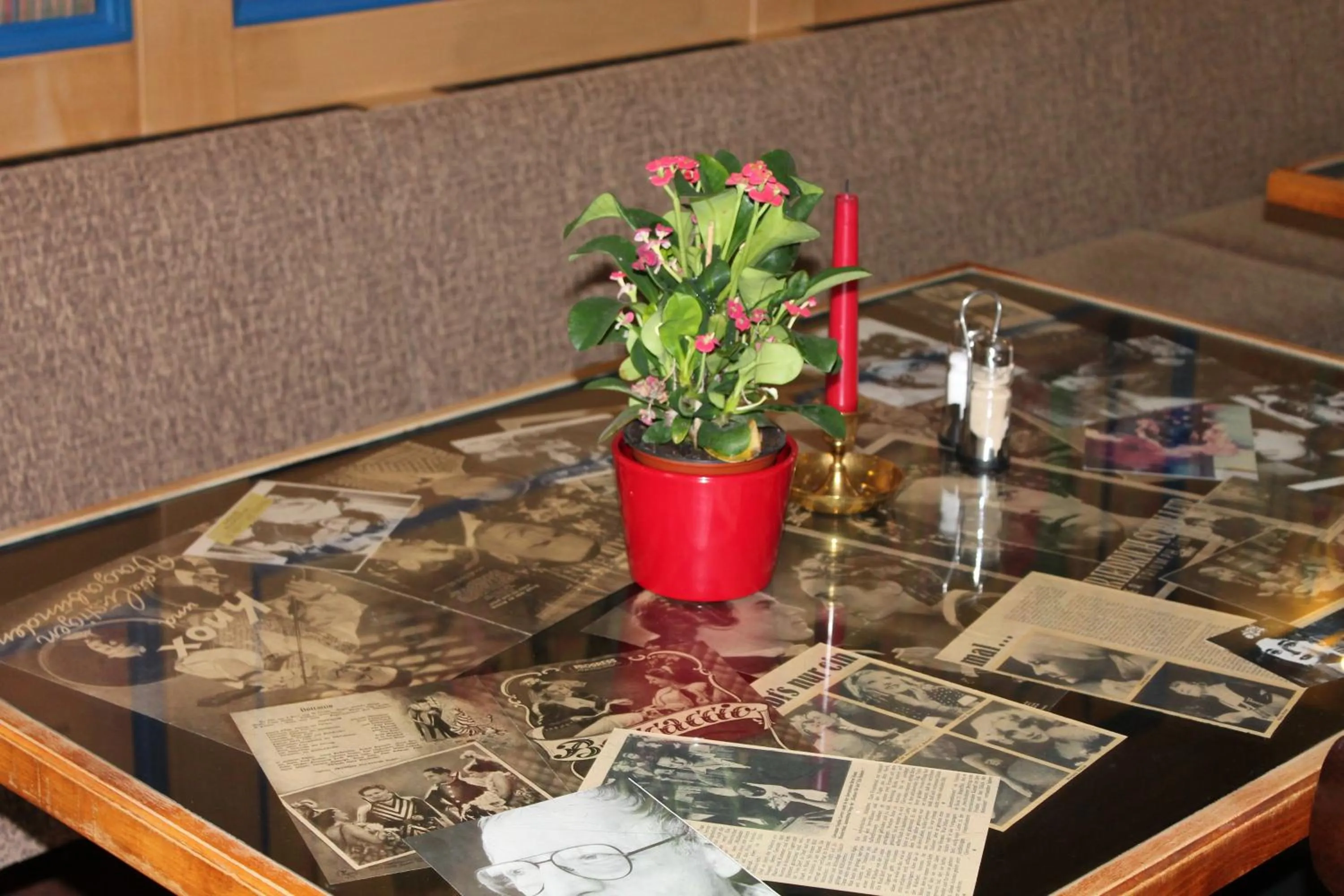 Restaurant/places to eat in Filmhotel Lili Marleen