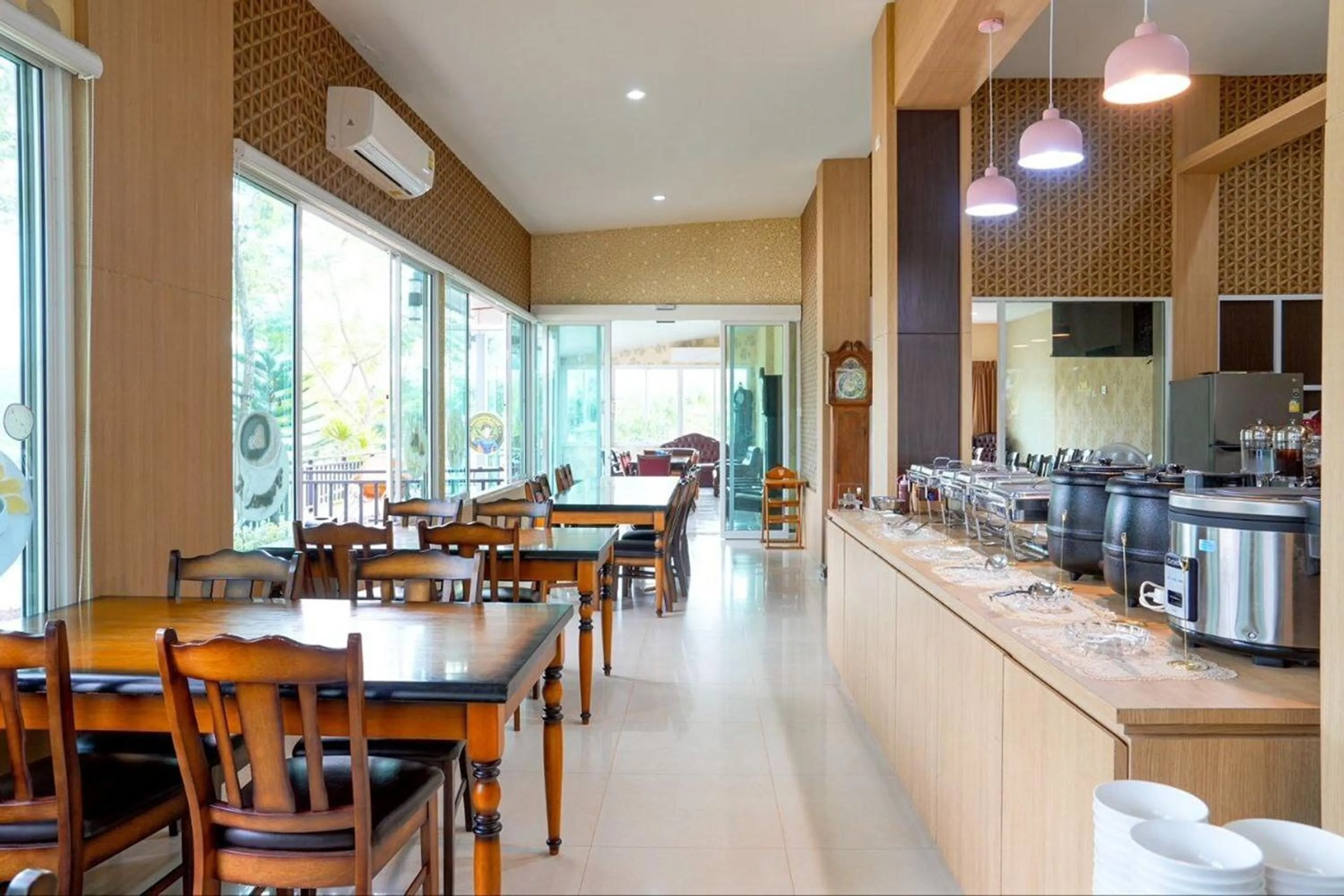 Restaurant/places to eat in Tho Mai Resort