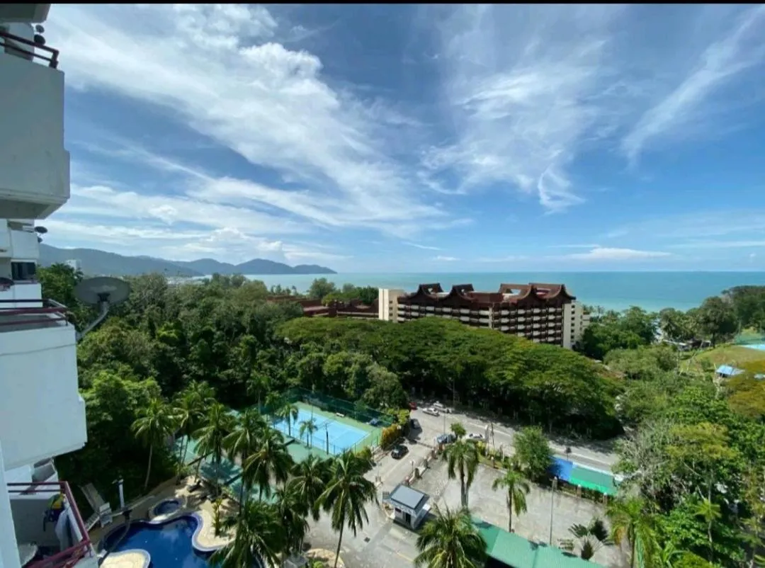 Sea view in Deluxe VIP Seaview Batu Ferringhi 1503 - 3 Rooms