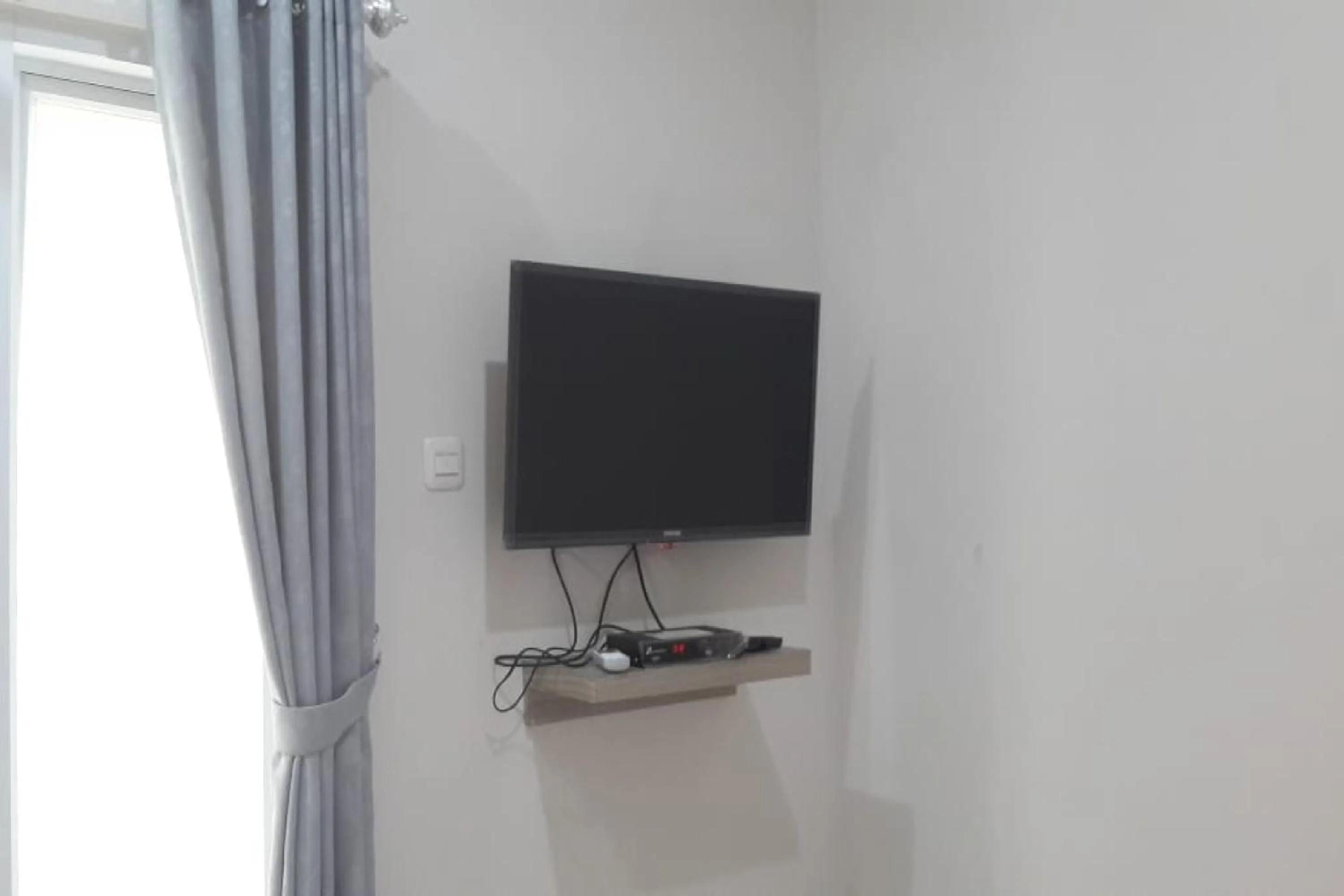 Bedroom in RedDoorz Syariah near UNSOED