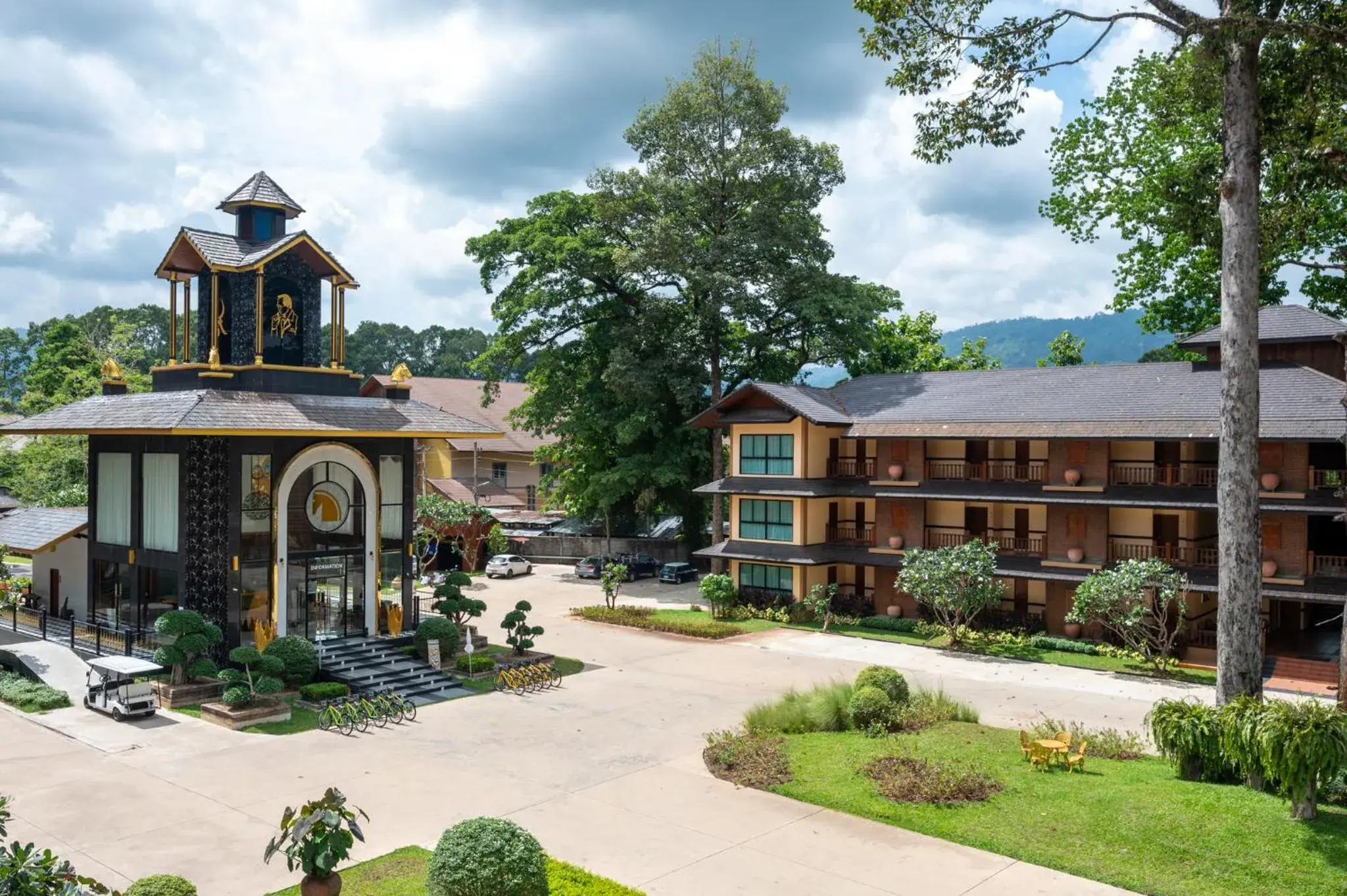 Property building in Phumontra Resort Nakhon Nayok Property building in Phumontra Resort Nakhon Nayok