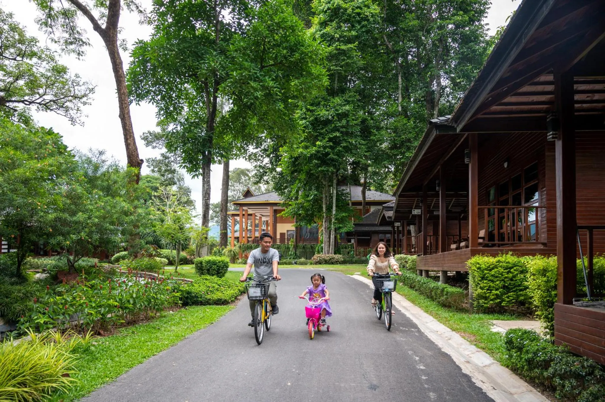 Cycling in Phumontra Resort Nakhon Nayok