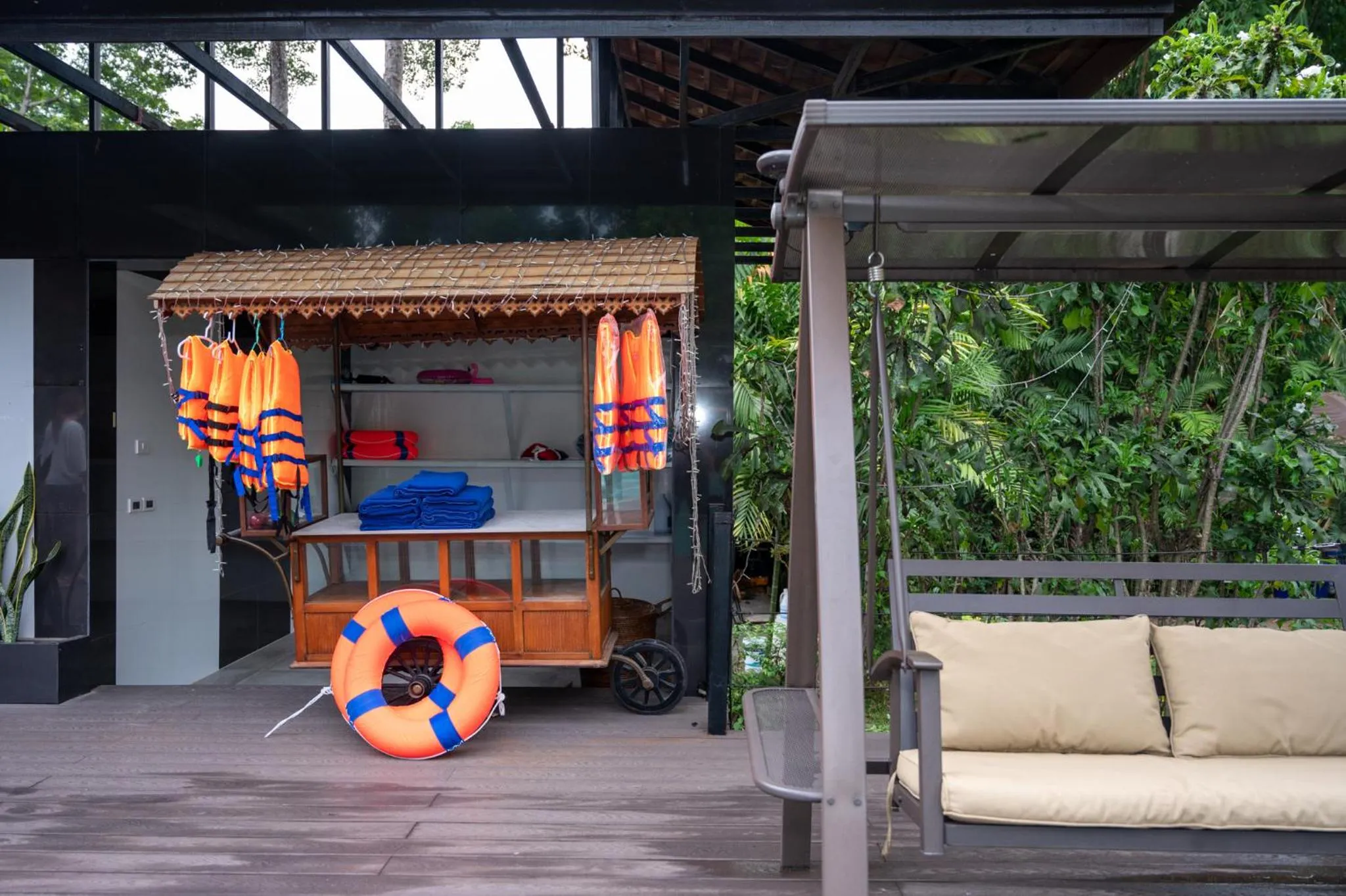 Swimming pool in Phumontra Resort Nakhon Nayok