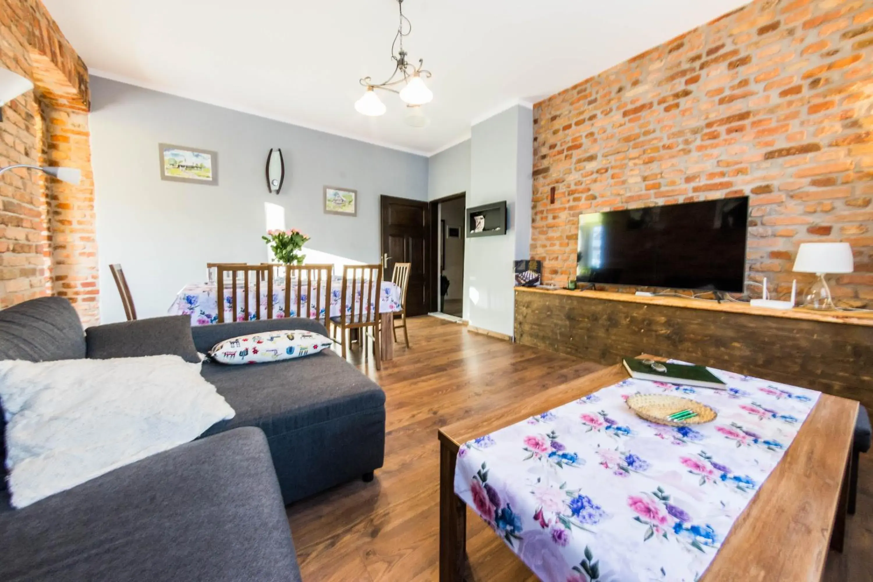 Apartamenty Izerskie - ul. Wczasowa 8 Apartamenty Izerskie - ul. Wczasowa 8